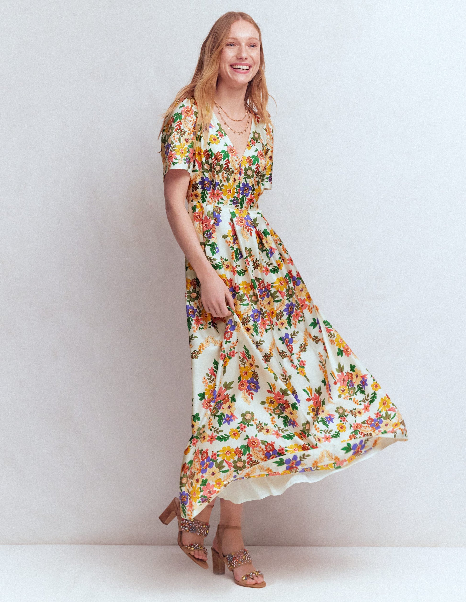 Plissiertes Kleid mit V-Ausschnitt-Bunt Wiesenblumen-5