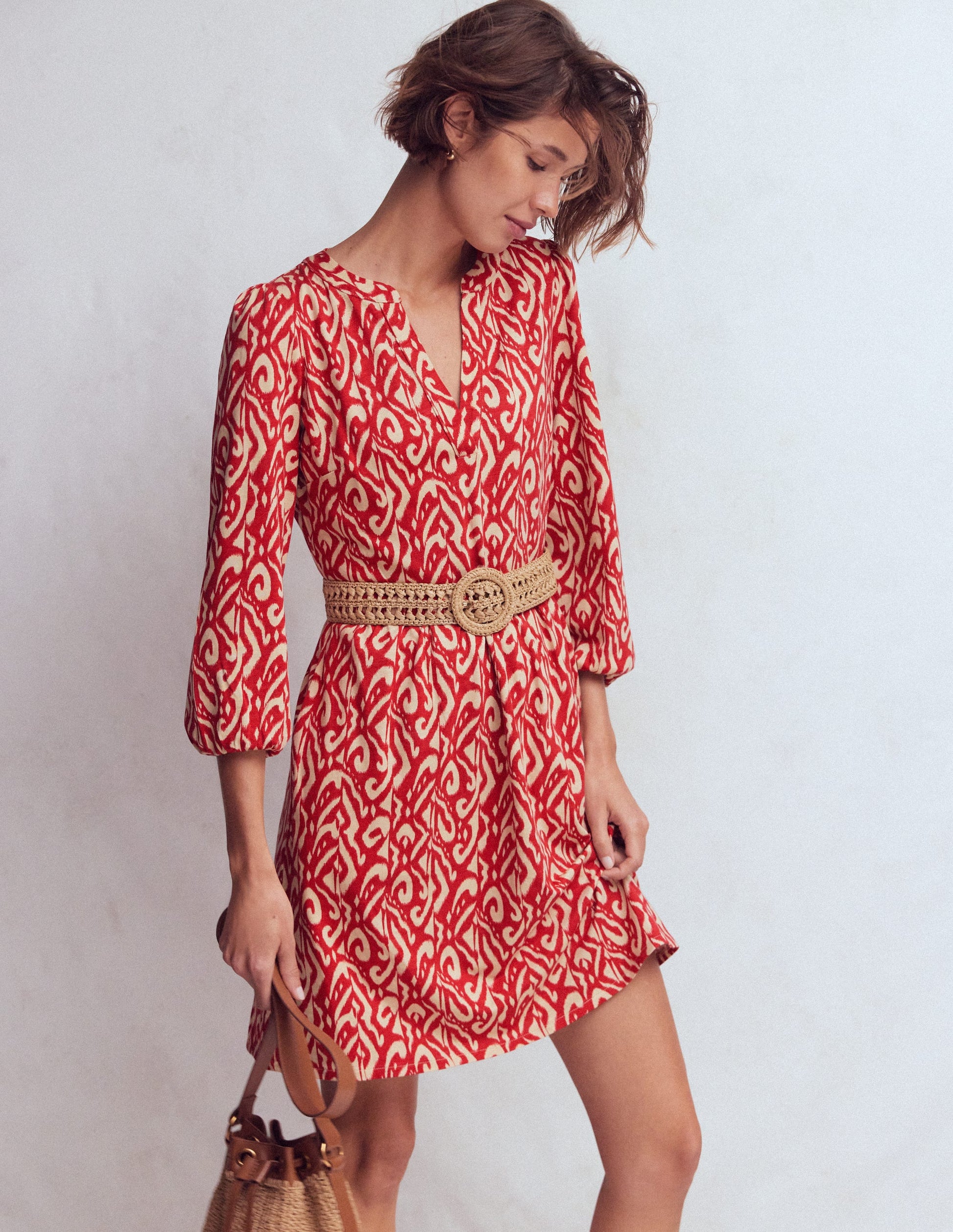 Cathy Jerseykleid mit gekerbtem Ausschnitt-Merida-Rot, Aztekenmuster-1