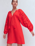 Kaftan mit bestickten Ärmeln-Rot Stickerei