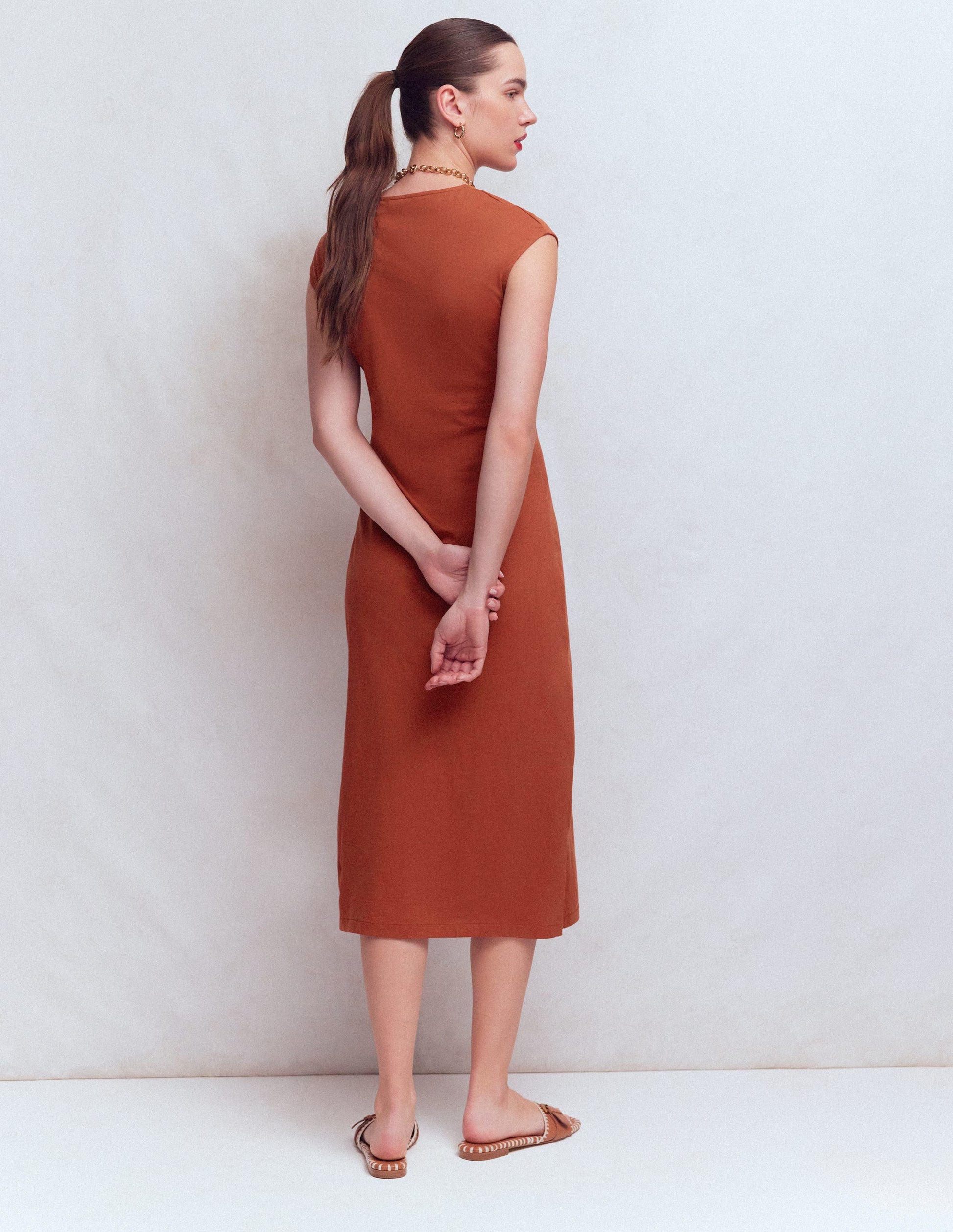 Delilah Midikleid mit Twistdetail-Braun-Orange-3
