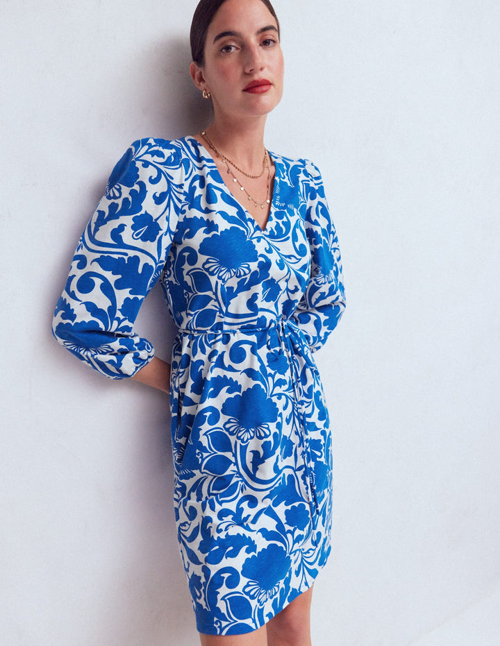 Cary Jerseykleid mit V-Ausschnitt-Blau, Blühende Wiese