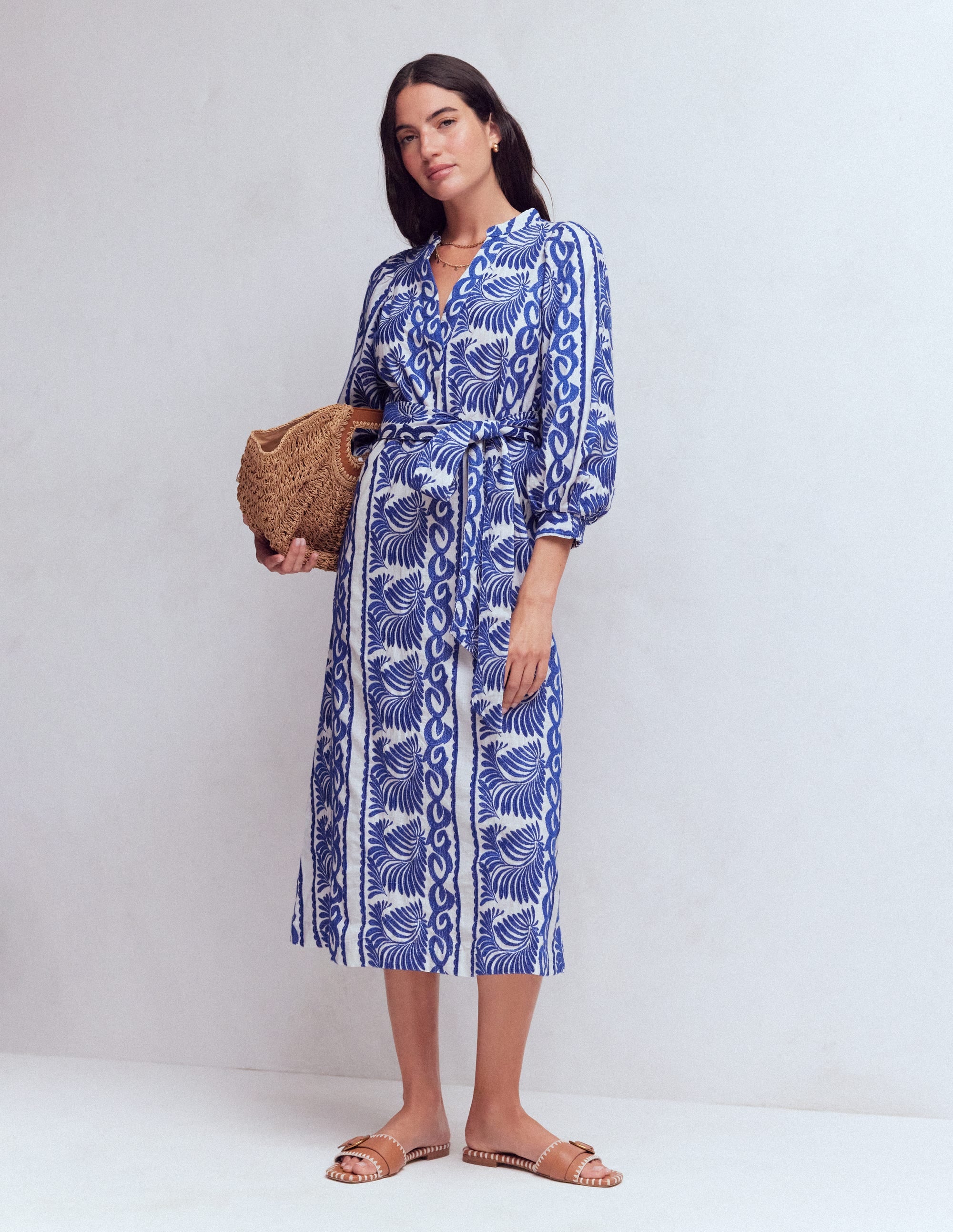 Octavia Baumwollkleid-Blau Naturweiß Stickerei - Image 4