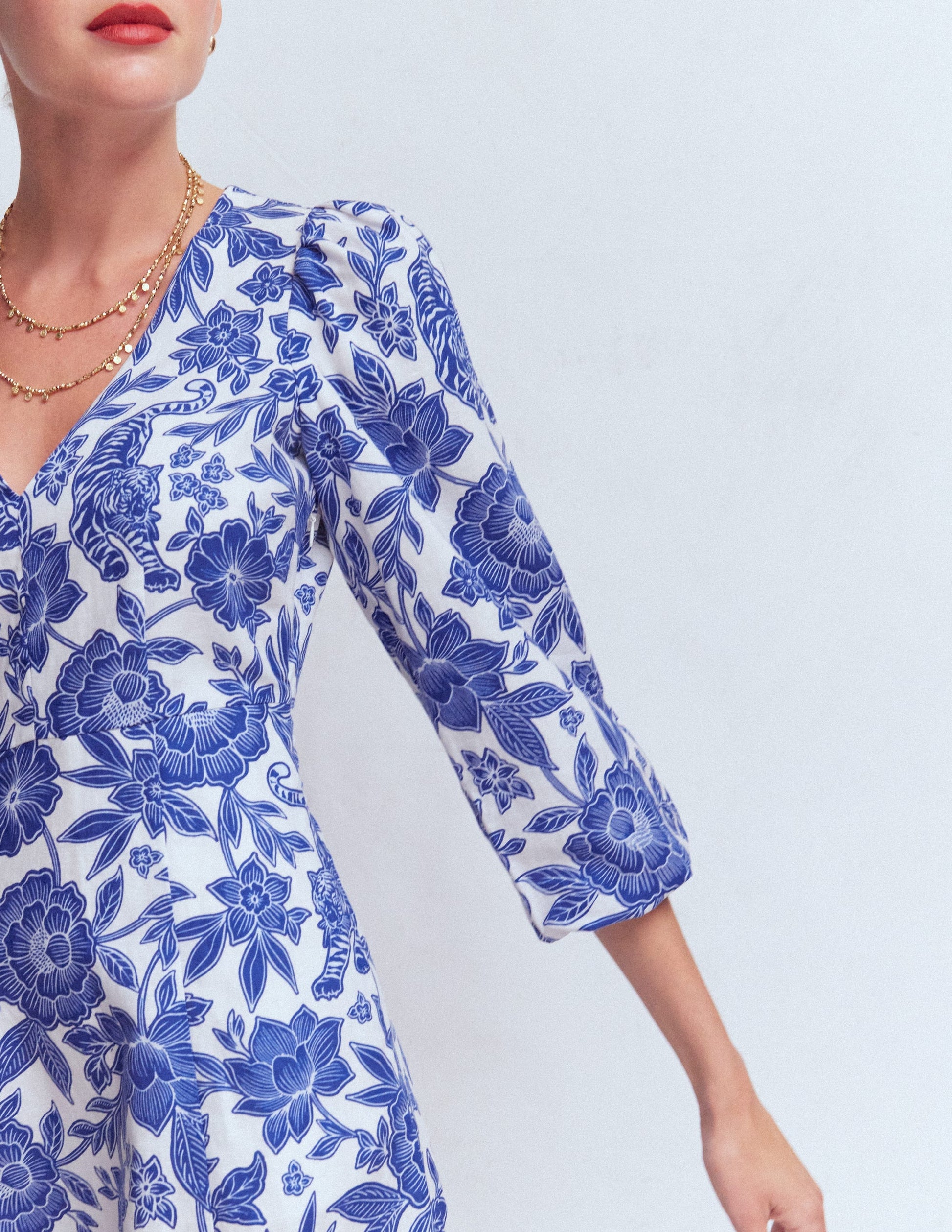 Marla Kurzes Kleid aus Leinenmischgewebe-Blau Tiger Paradies-5