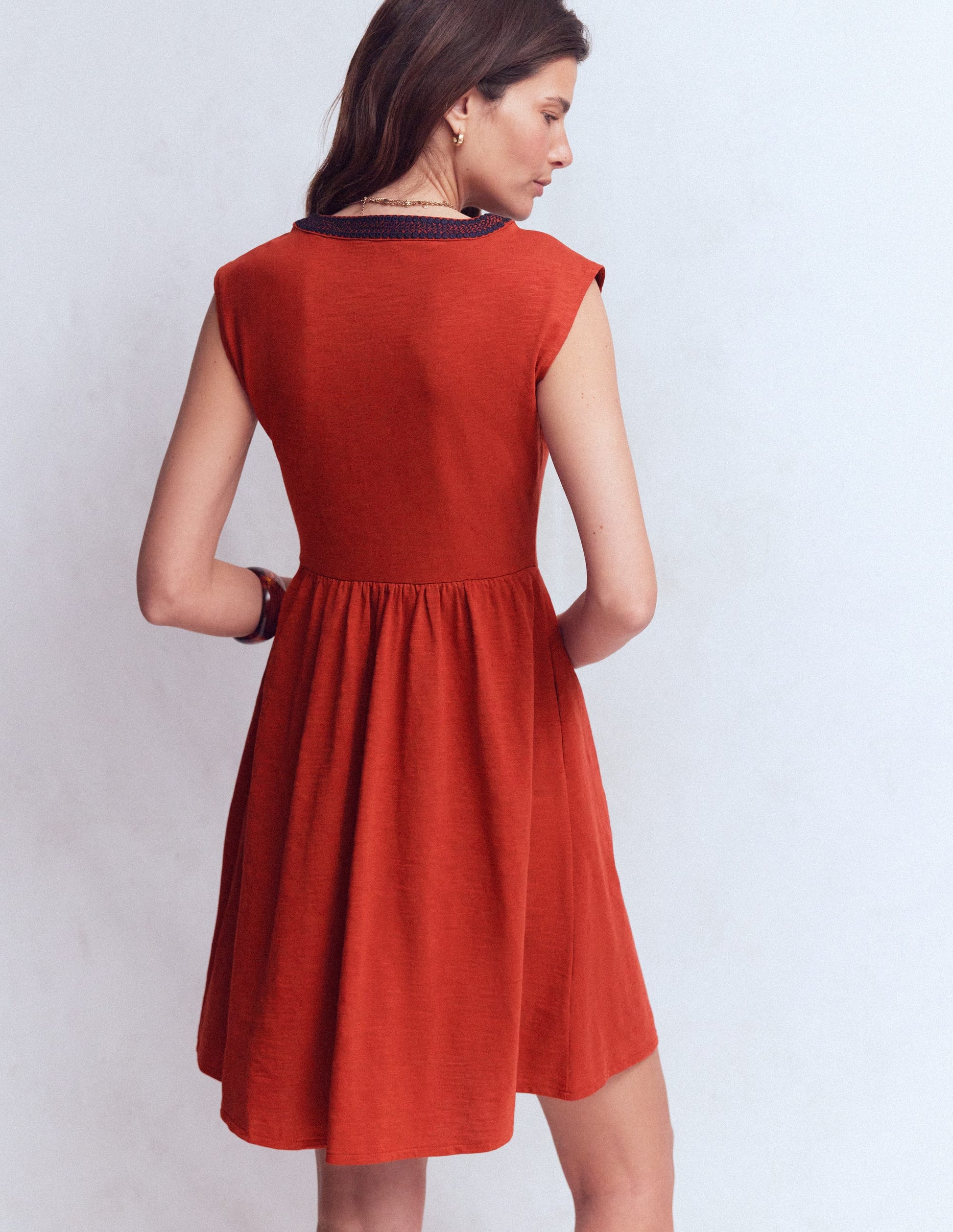 May Kurzes Jerseykleid-Braun-Orange-3
