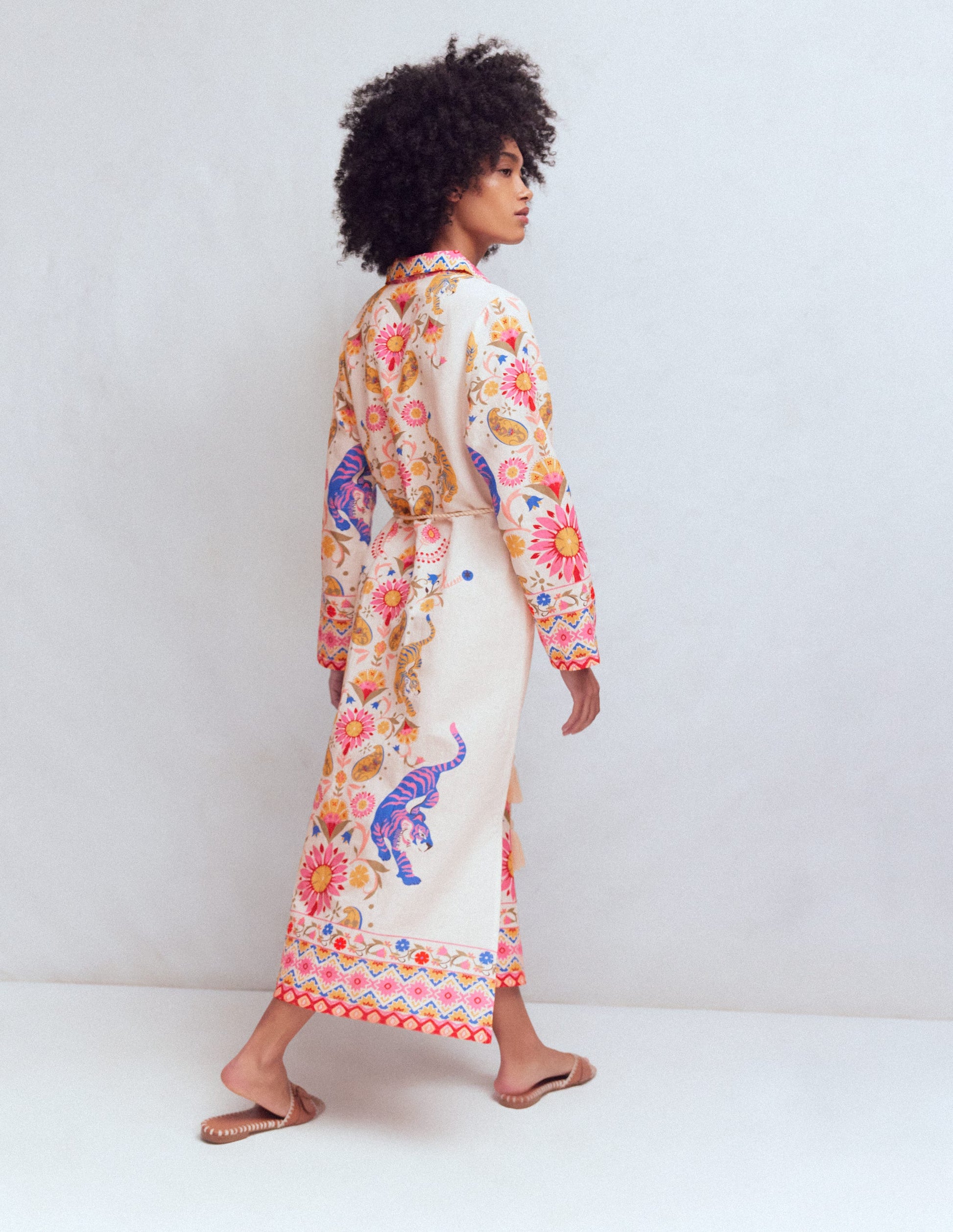 Tunika aus Leinenmischgewebe mit gekerbtem Kragen-Bunt Tiger-Gobelin-4