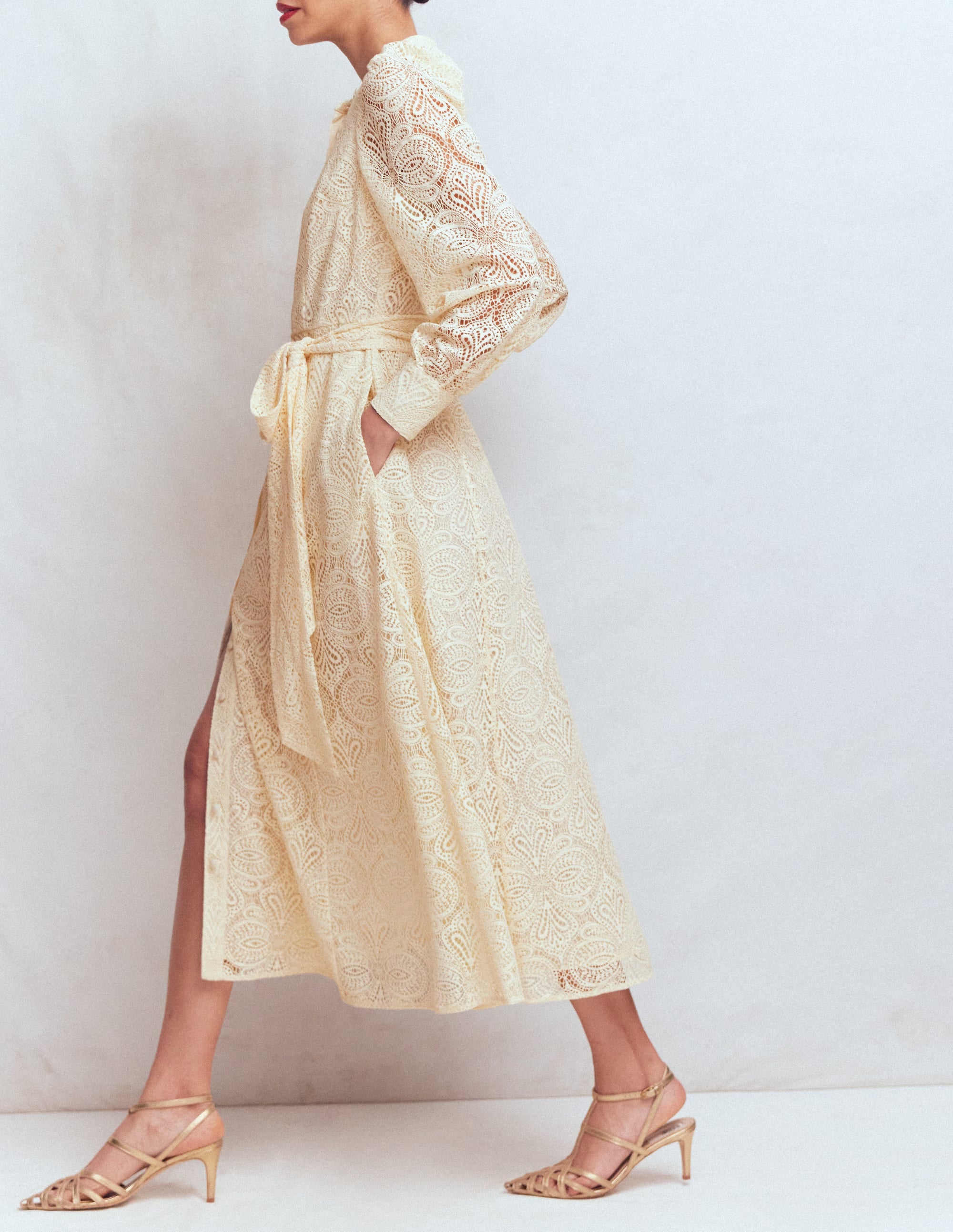 Spitzenkleid mit Blousonärmeln-Naturweiß Spitze - Image 6