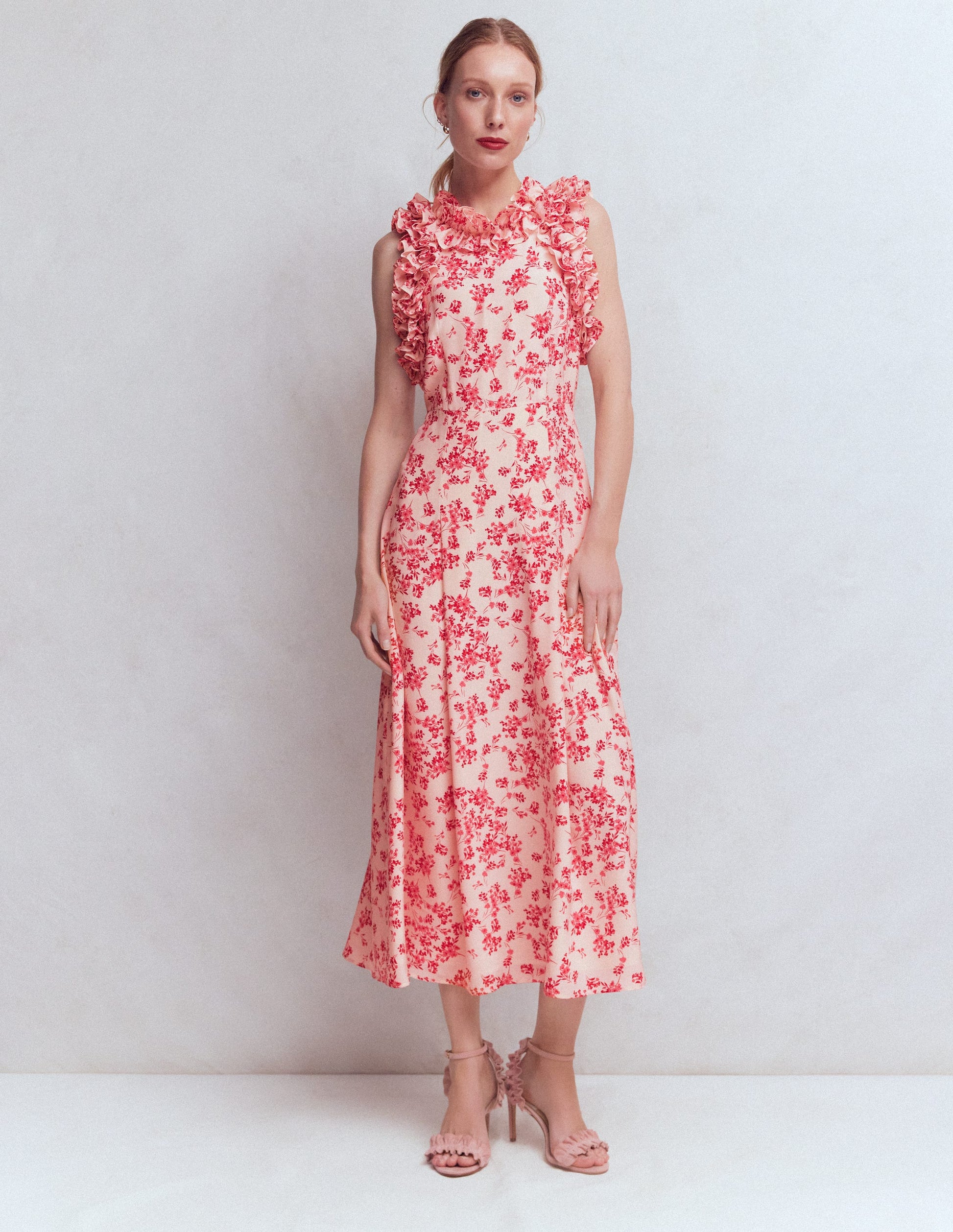 Midi-Seidenkleid mit Rüschen-Rosa Blütenpracht Monochrom-1