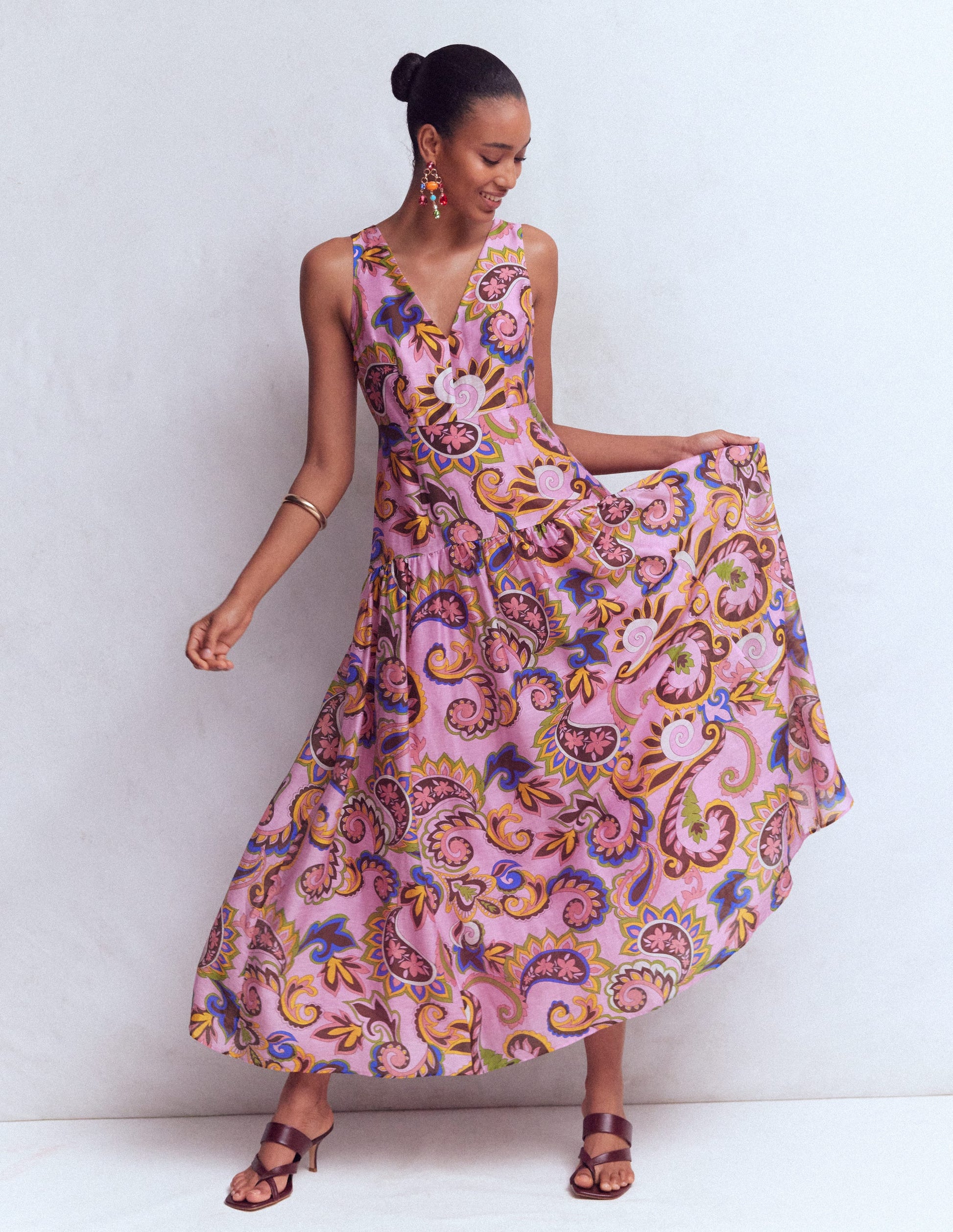 Ärmelloses Kleid mit tiefer Taille-Bunt Paisley-Ekstase-5