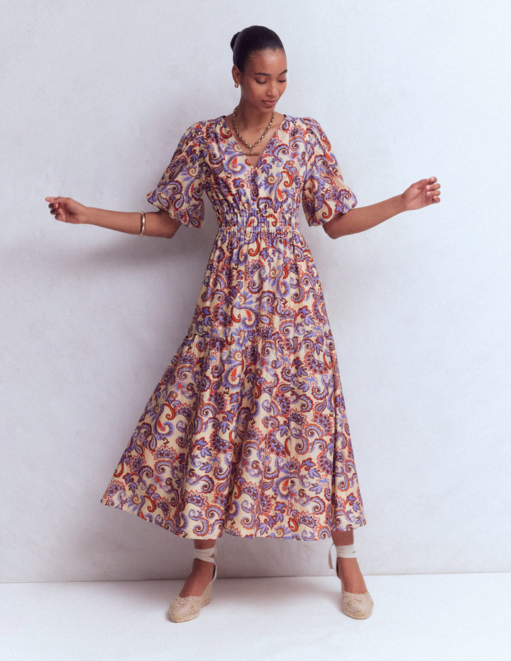 Robe de cérémonie Irene-Lait d’amande, motif cachemire
