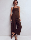Leinen-Jumpsuit mit  Einsätzen am Oberteil-Bitterschokolade