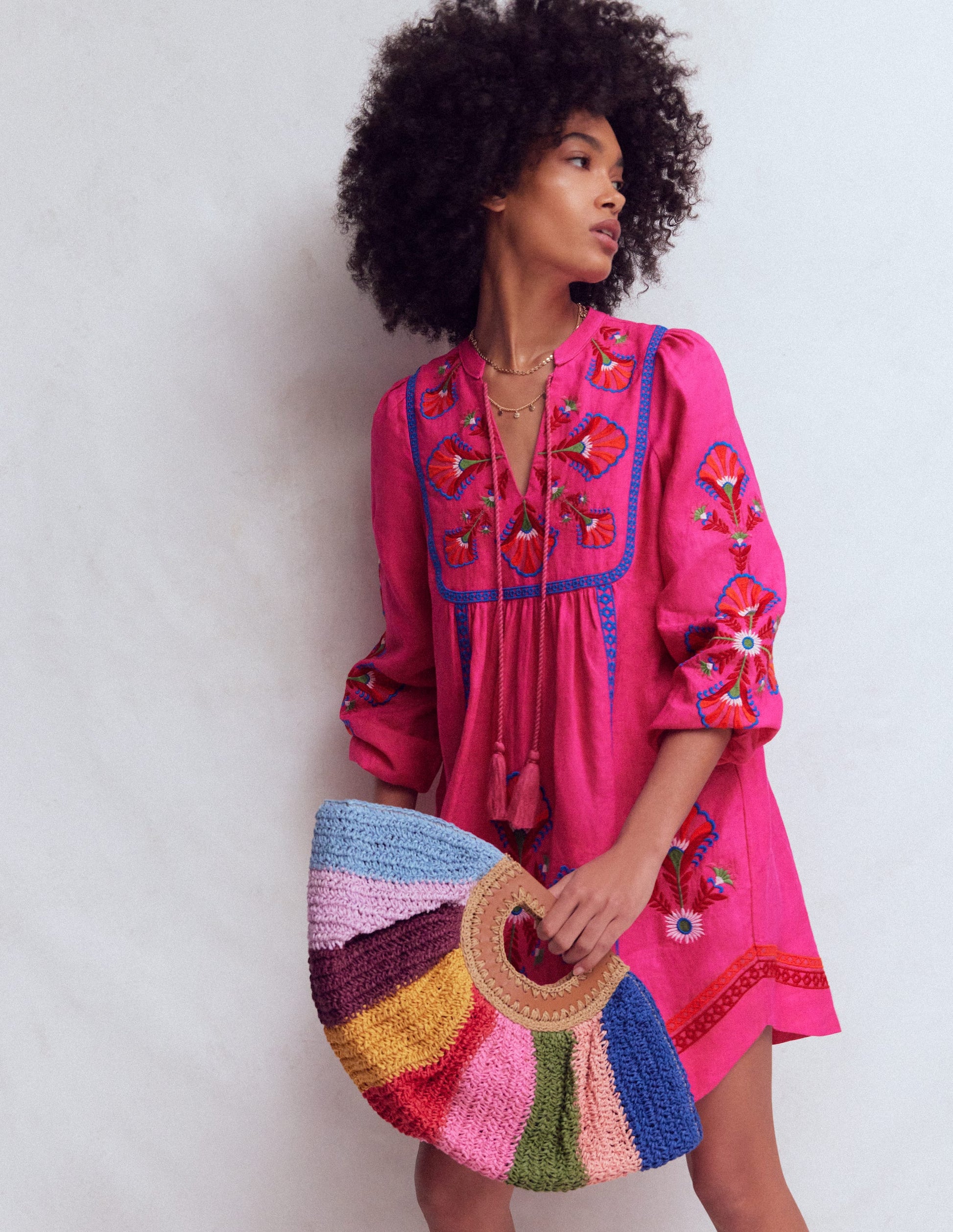 Pia Kleid aus Leinenmischgewebe mit Passe-Rosa, Stickerei-4