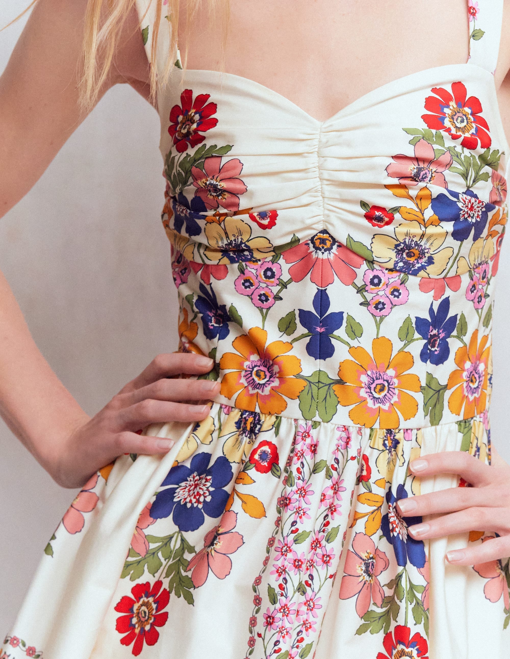 Ausgestelltes Midikleid-Bunt Wiesenblumen Gitter - Image 2