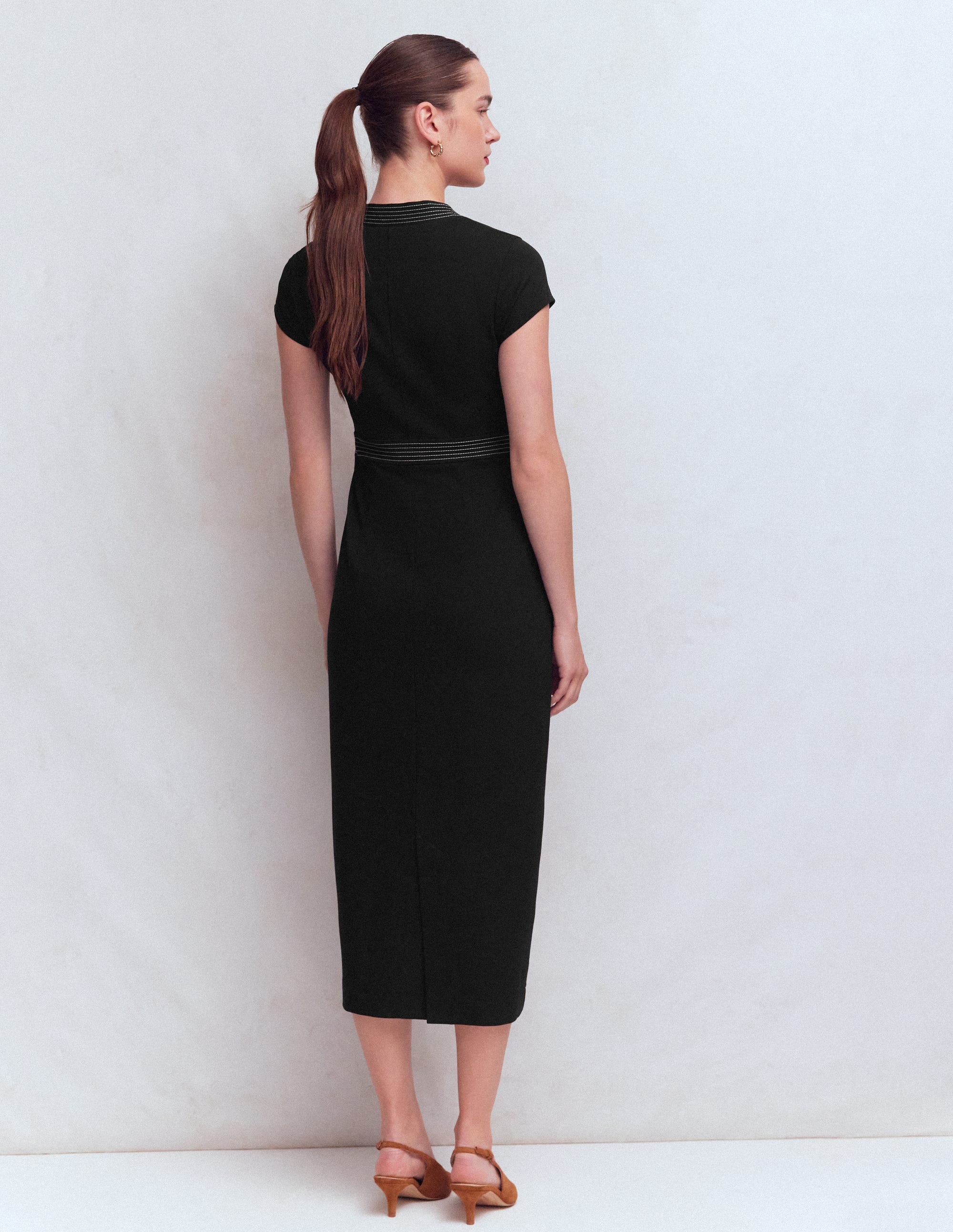 Ponte-Kleid mit V-Ausschnitt und Steppnähten-Schwarz - Image 3