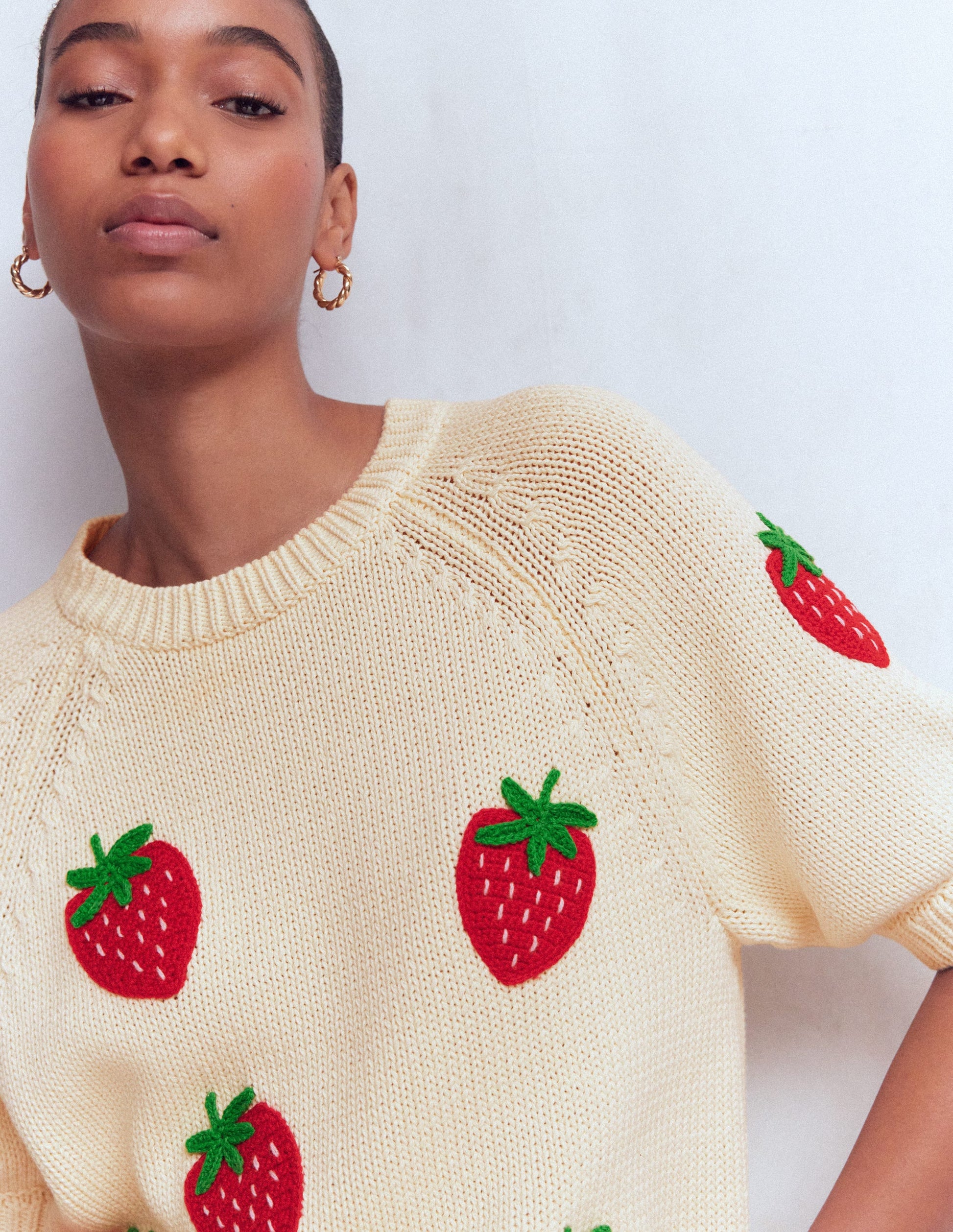 Margot T-Shirt mit Puffärmeln-Warmes Naturweiß Erdbeere-3