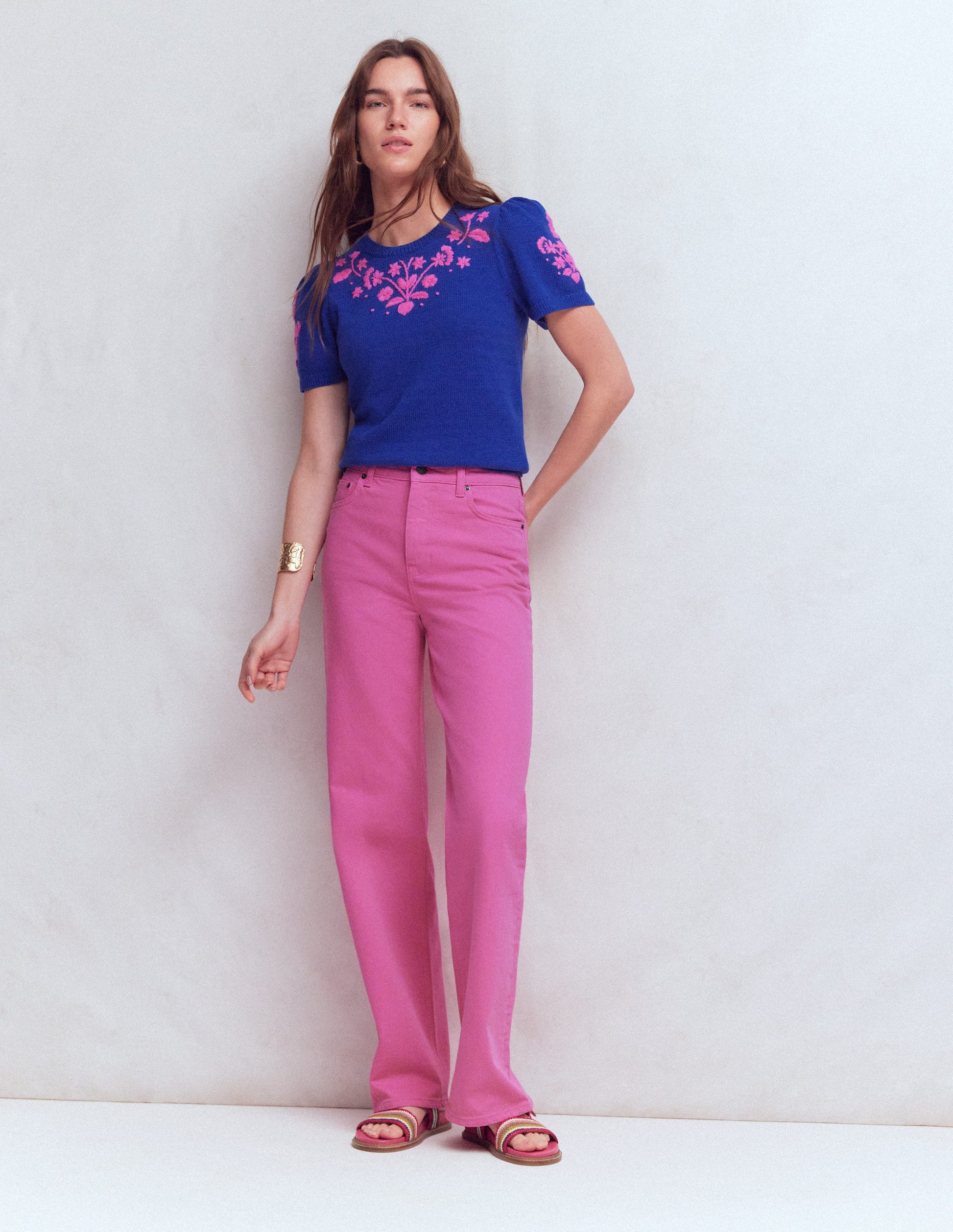 Monica Strick-T-Shirt-Blaue Stickerei-4