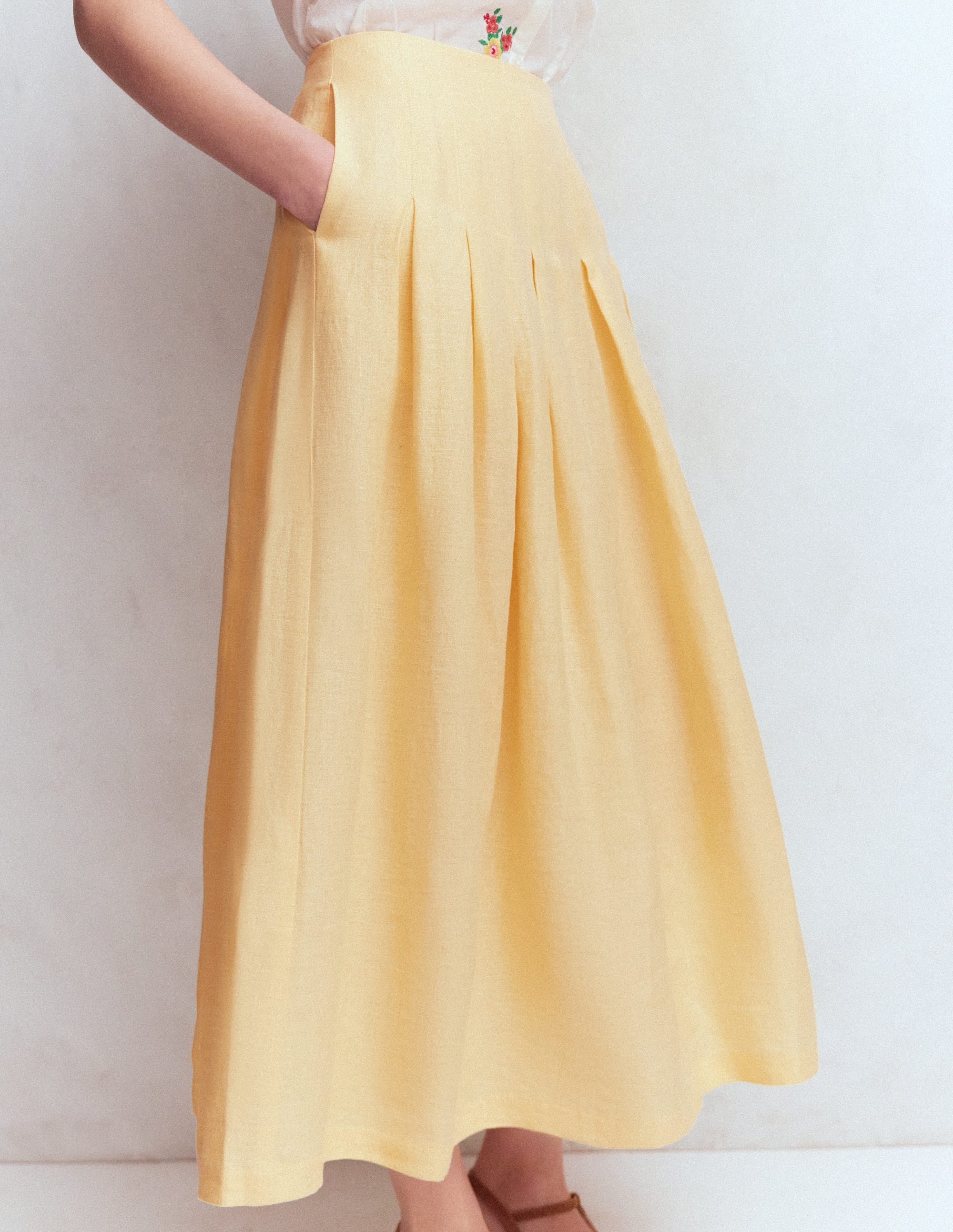 Valentina Leinenrock-Buttercreme - Image 4