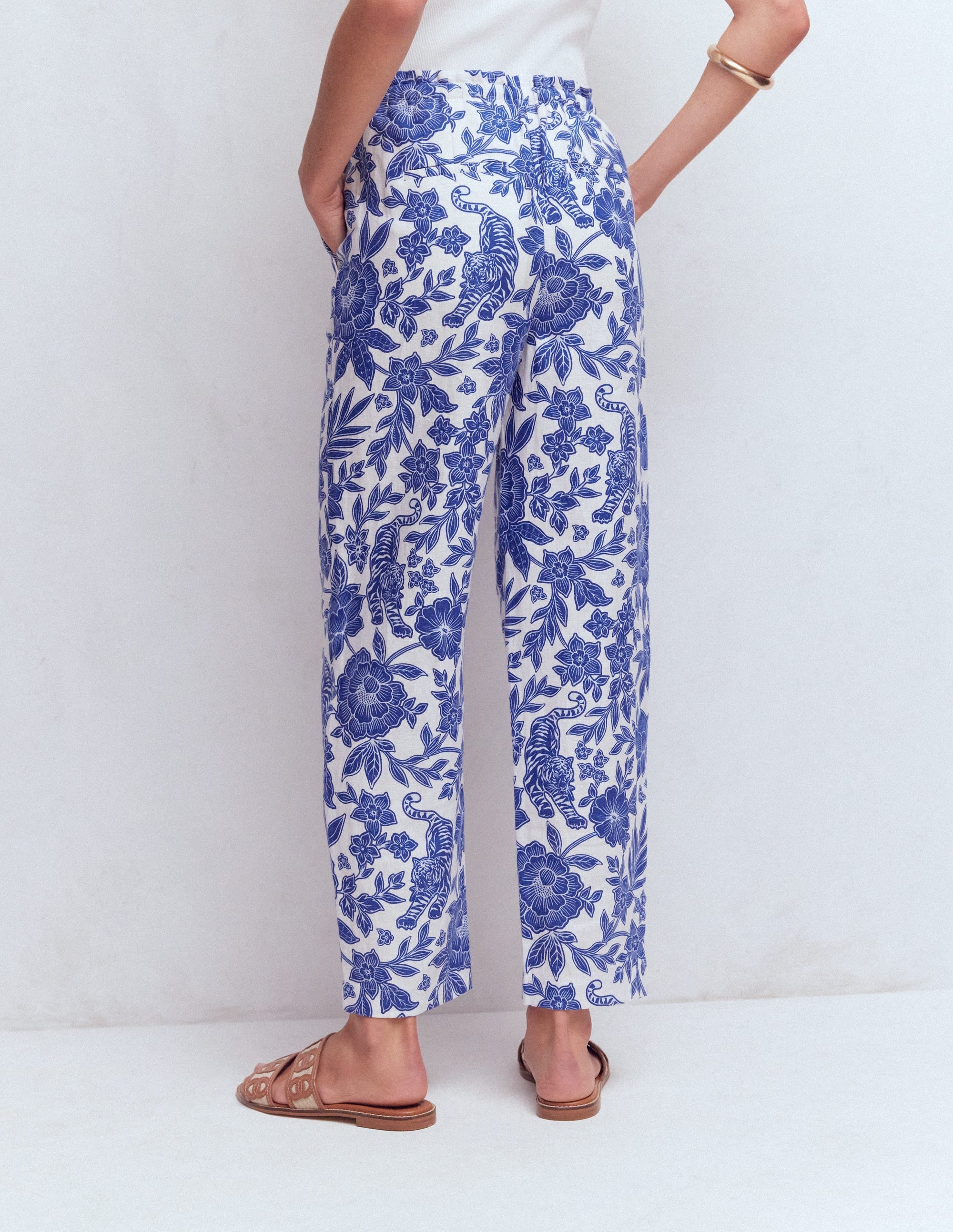 Pantacourt Islington en lin-Bleu mazarine, motif Tigers Paradise - Image 3