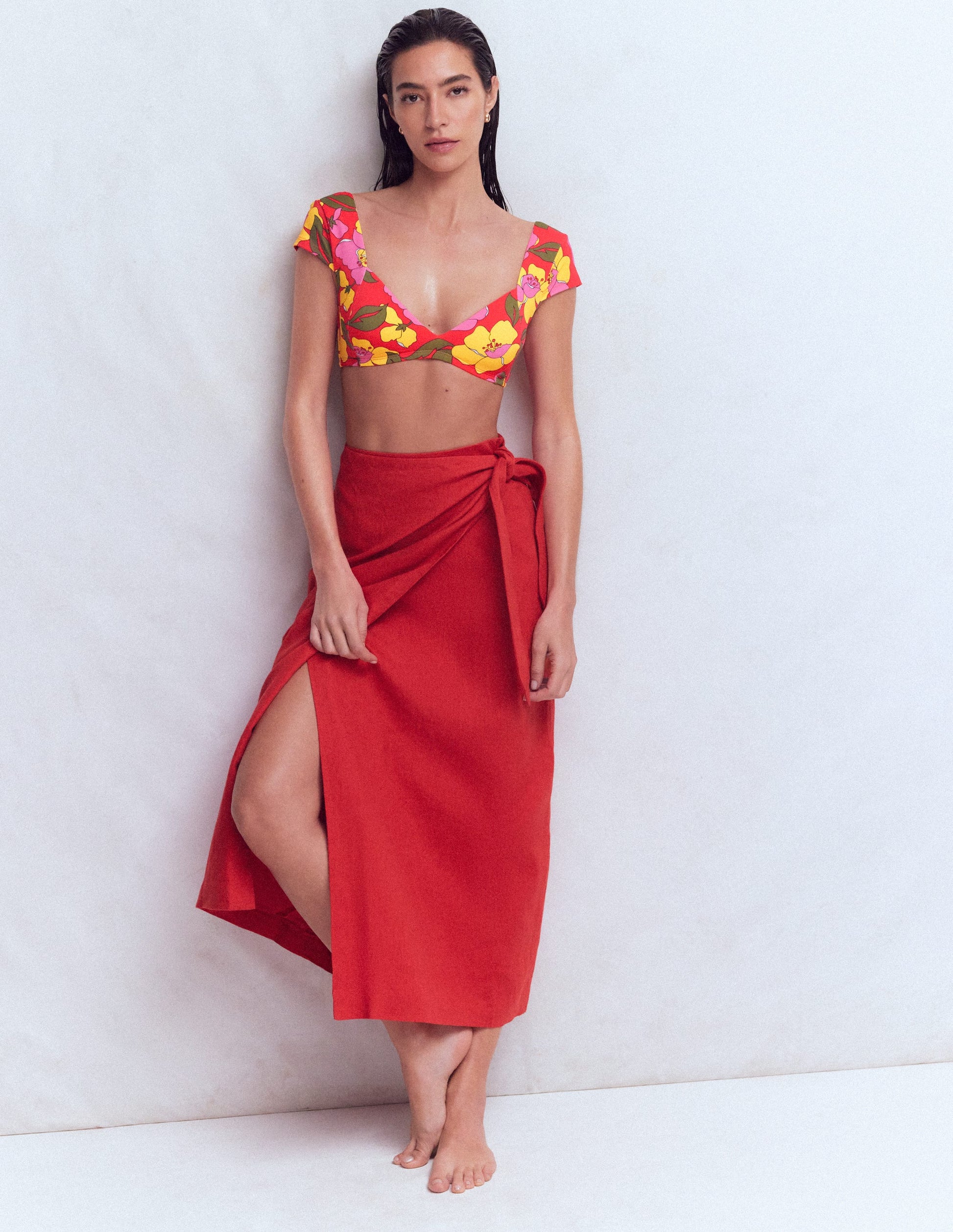 Bikinioberteil mit Herzausschnitt-Rot, Strahlende Blüte-6