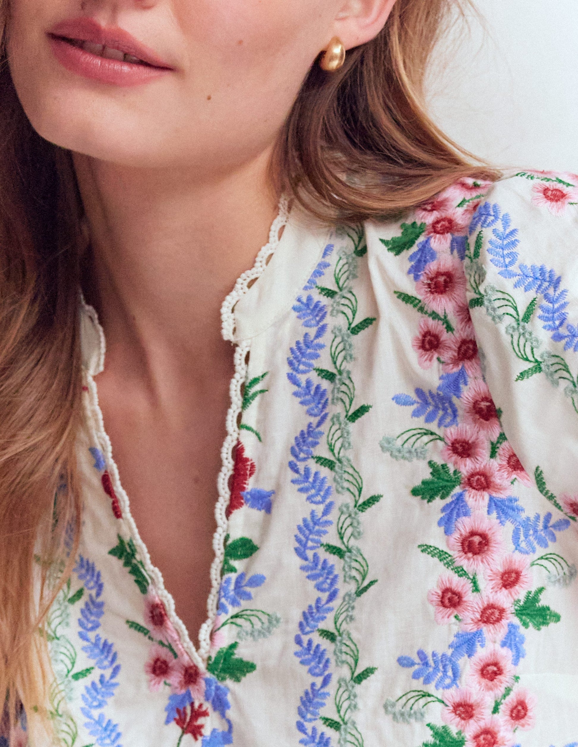 Besticktes Baumwolloberteil zum Überziehen-Blumenstickerei-4