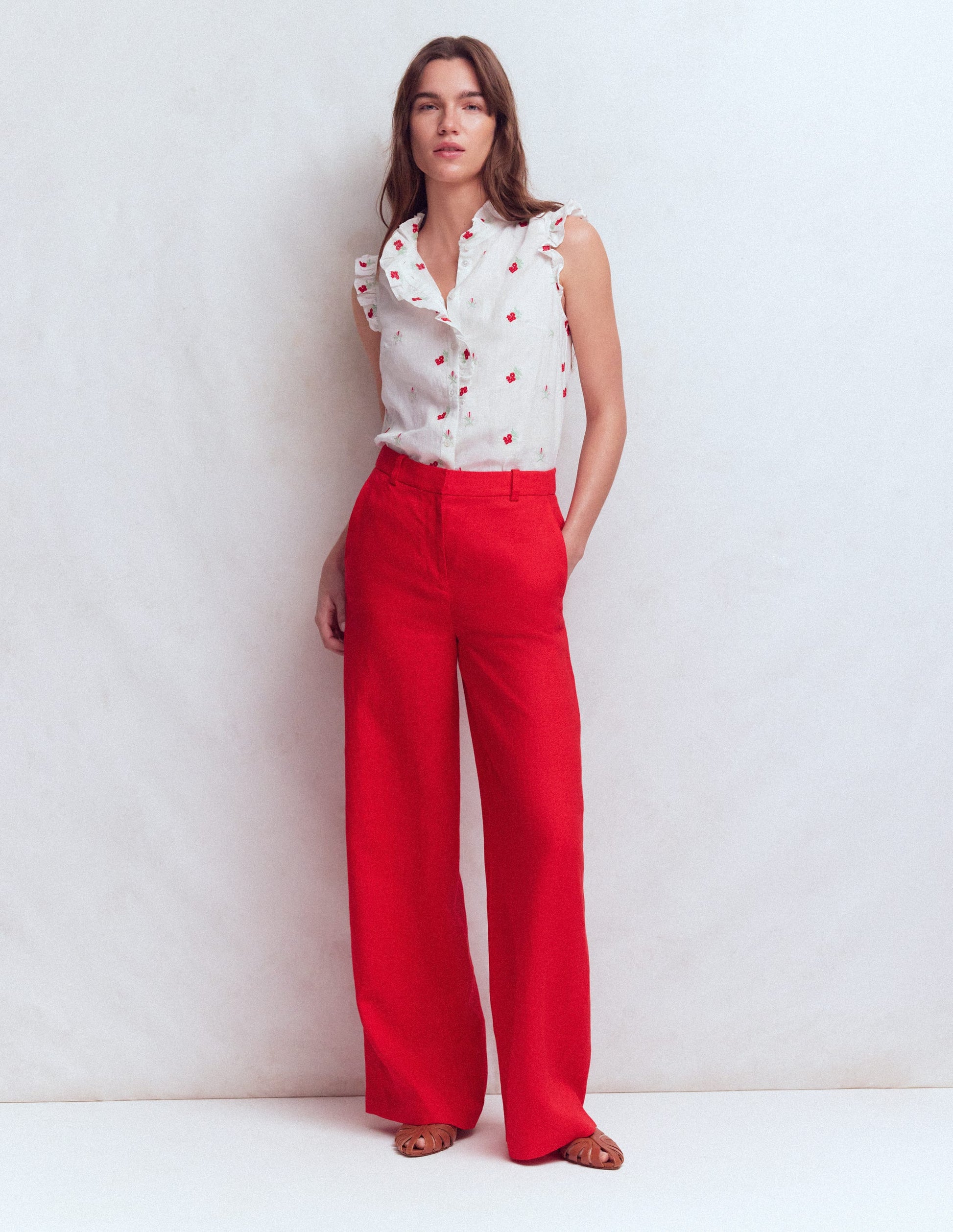 Isabel Ärmelloses Leinenoberteil-Blumenstickerei-4