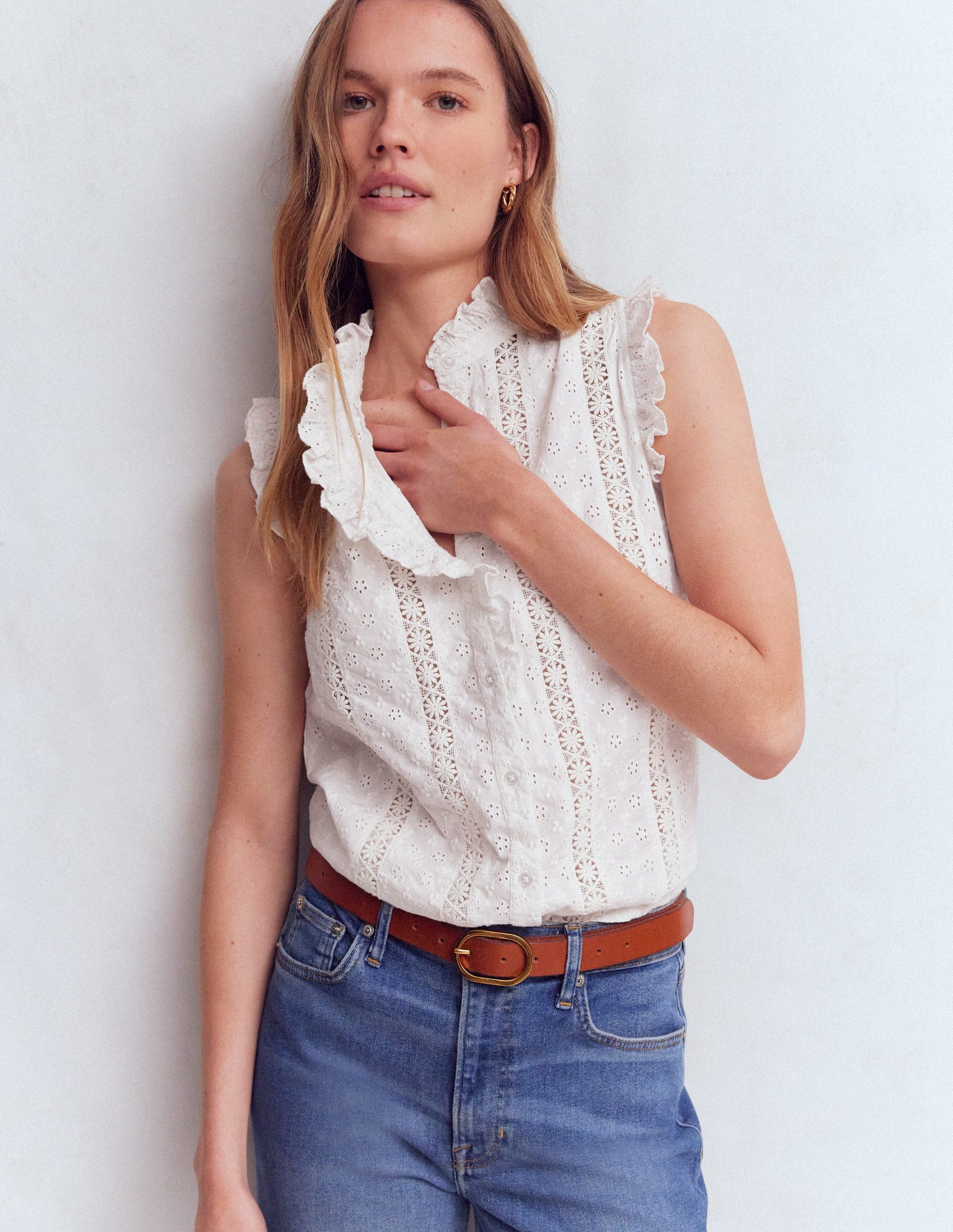 Isabel Ärmelloses Oberteil mit Lochstickerei-Weiß-5