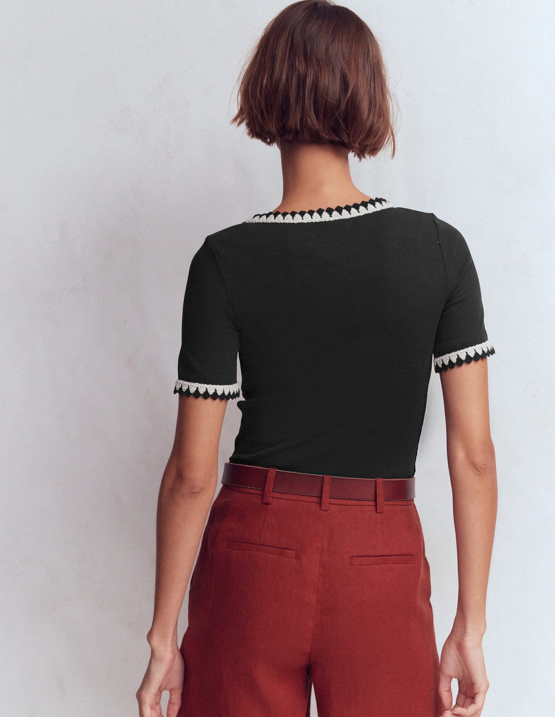 Maddie T-Shirt mit Besatz-Schwarz-3