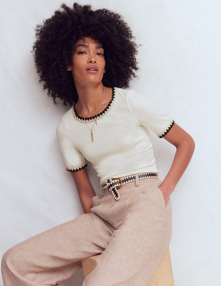 Maddie T-Shirt mit Besatz-Naturweiß mit Schwarz