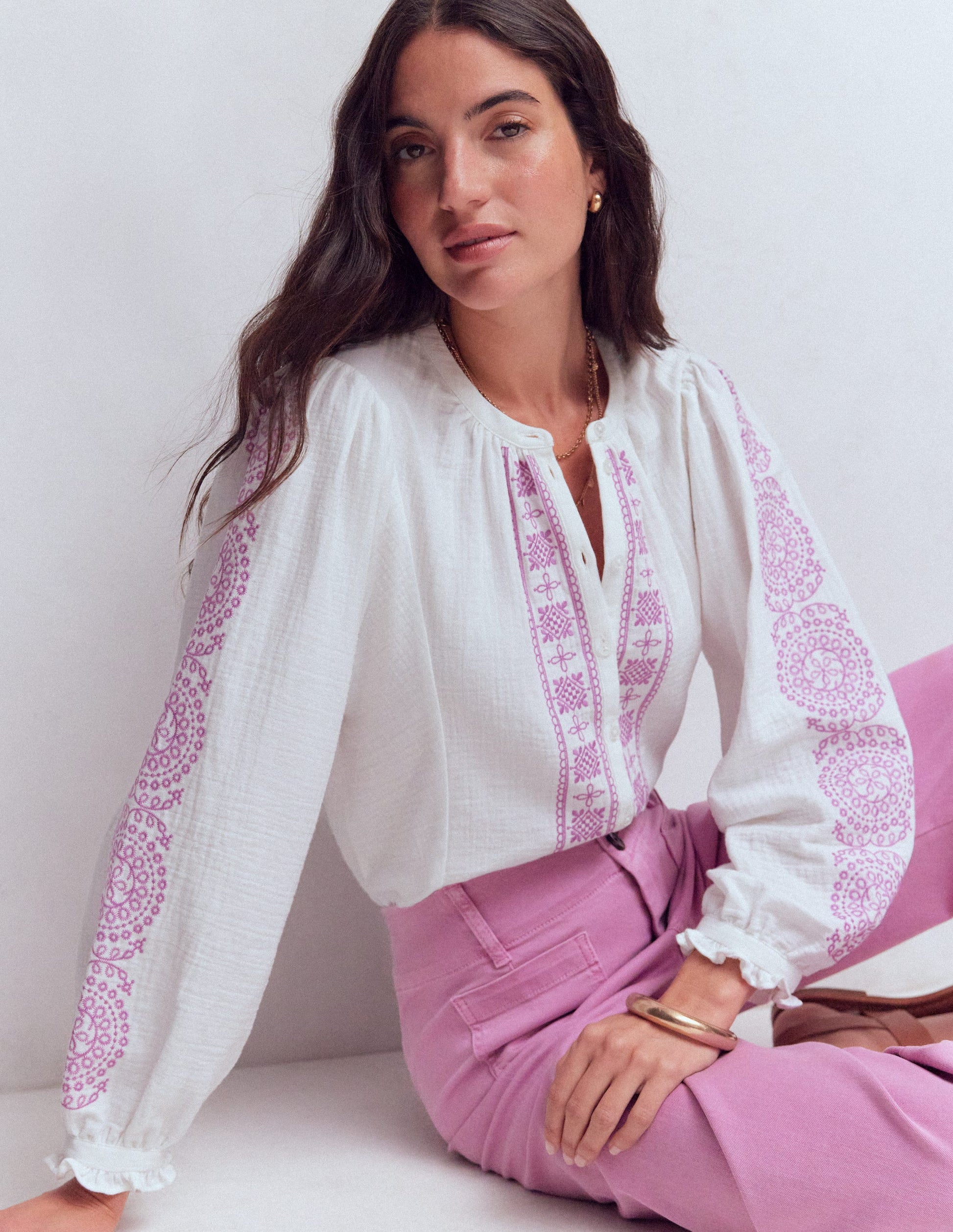 Camille Doppeltuch-Oberteil-Weiß Stickerei-1