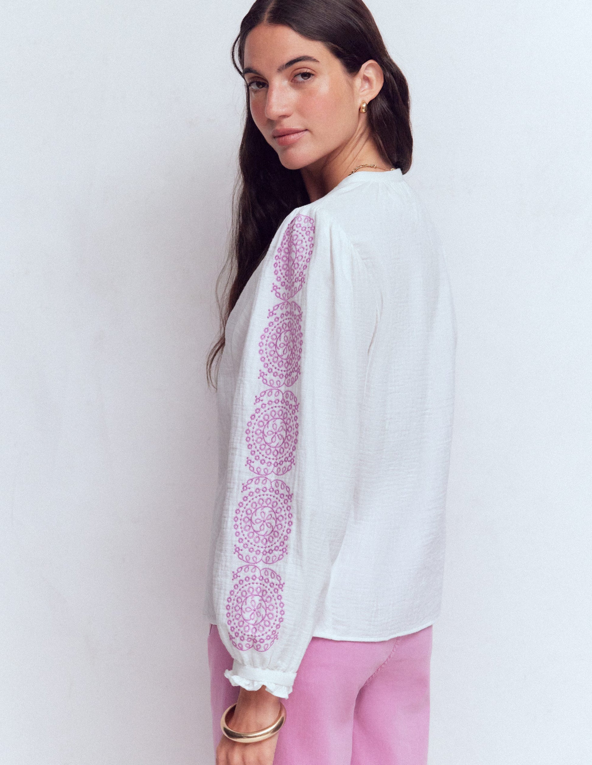 Camille Doppeltuch-Oberteil-Weiß Stickerei-3