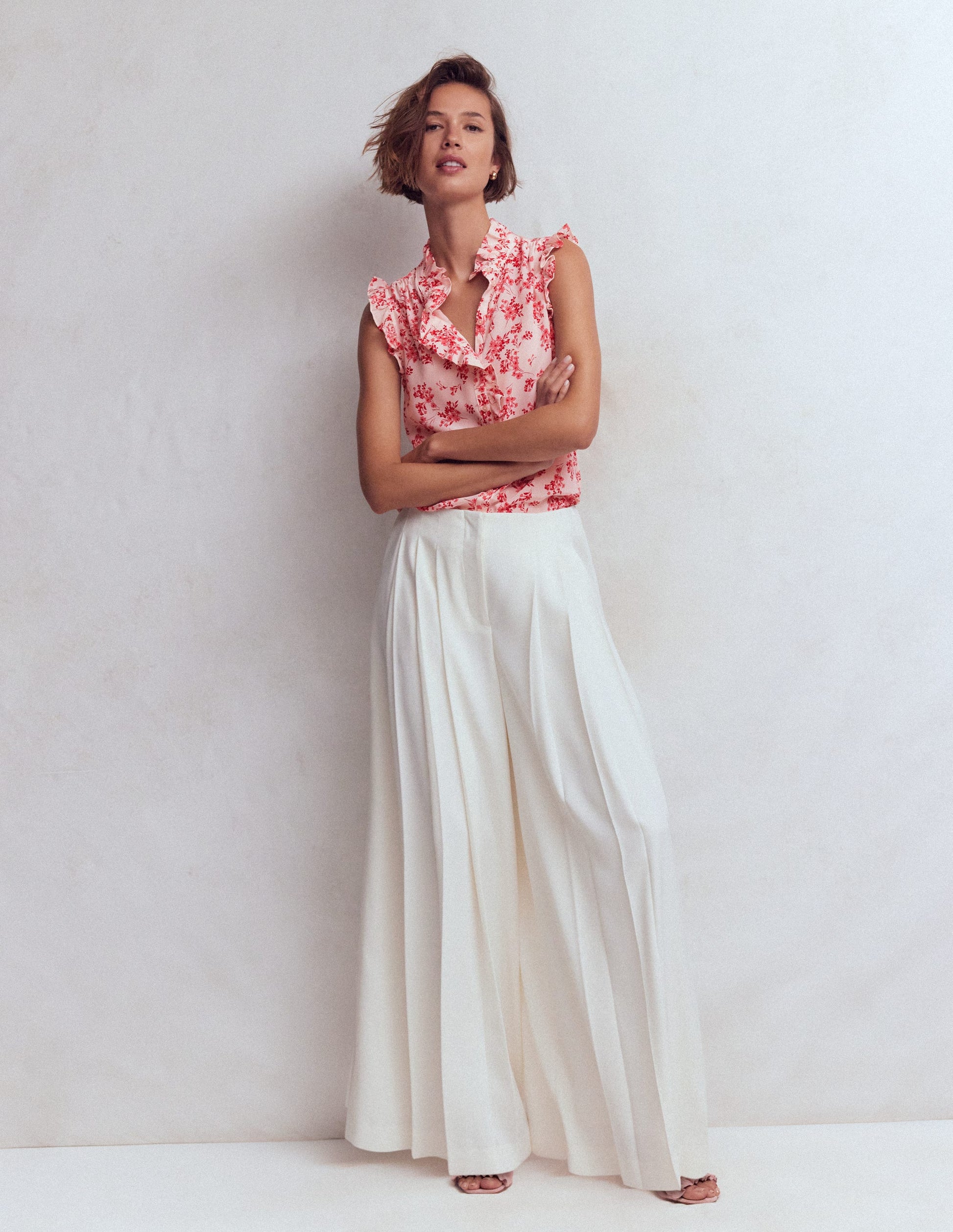 Isabel Ärmelloses Seidenoberteil-Naturweiß und Rot Blumenmuster-5