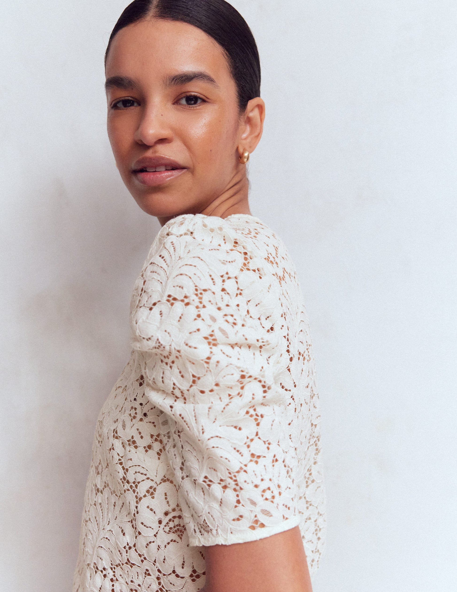 T-Shirt mit Spitze-Naturweiß-2