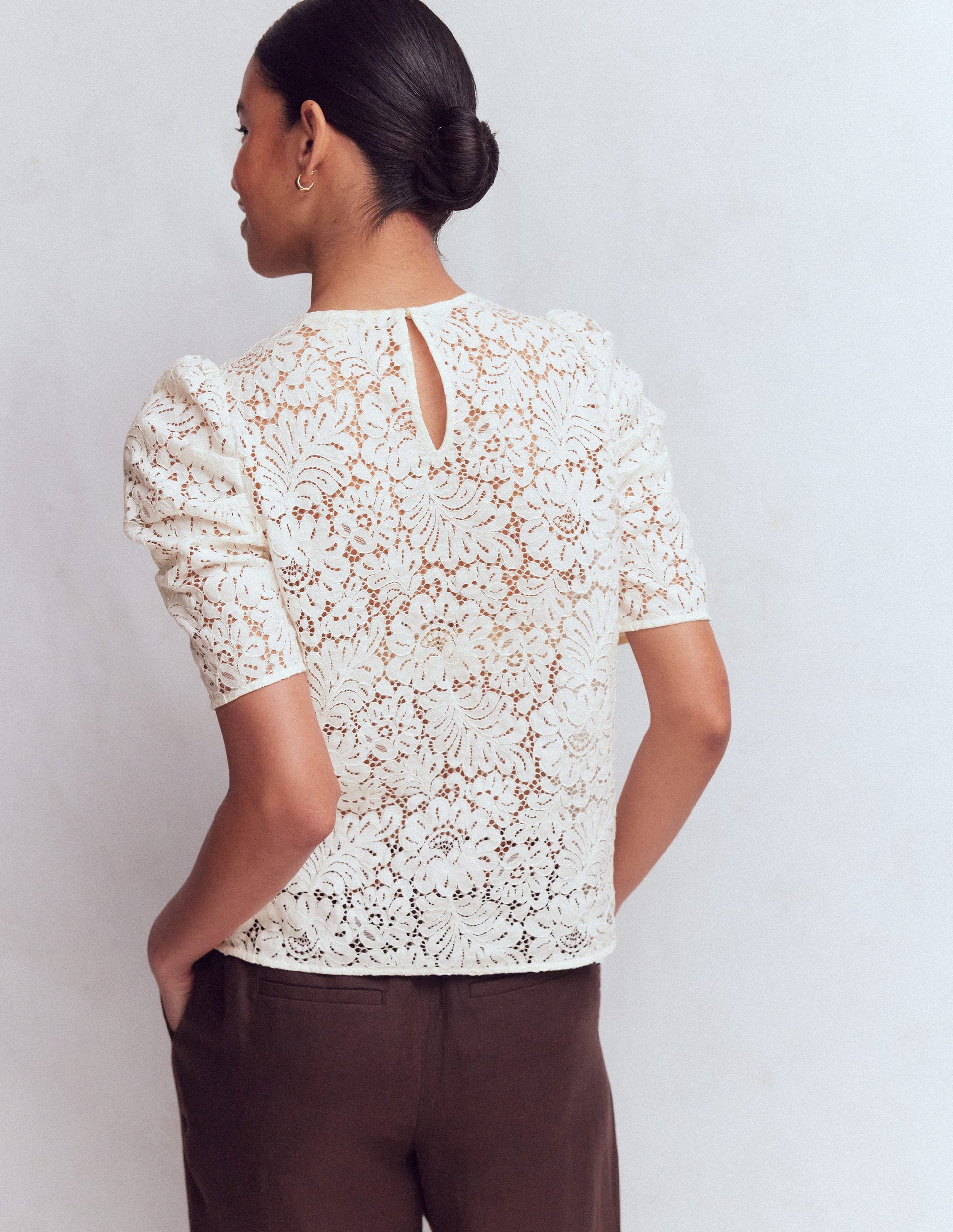 T-Shirt mit Spitze-Naturweiß-3