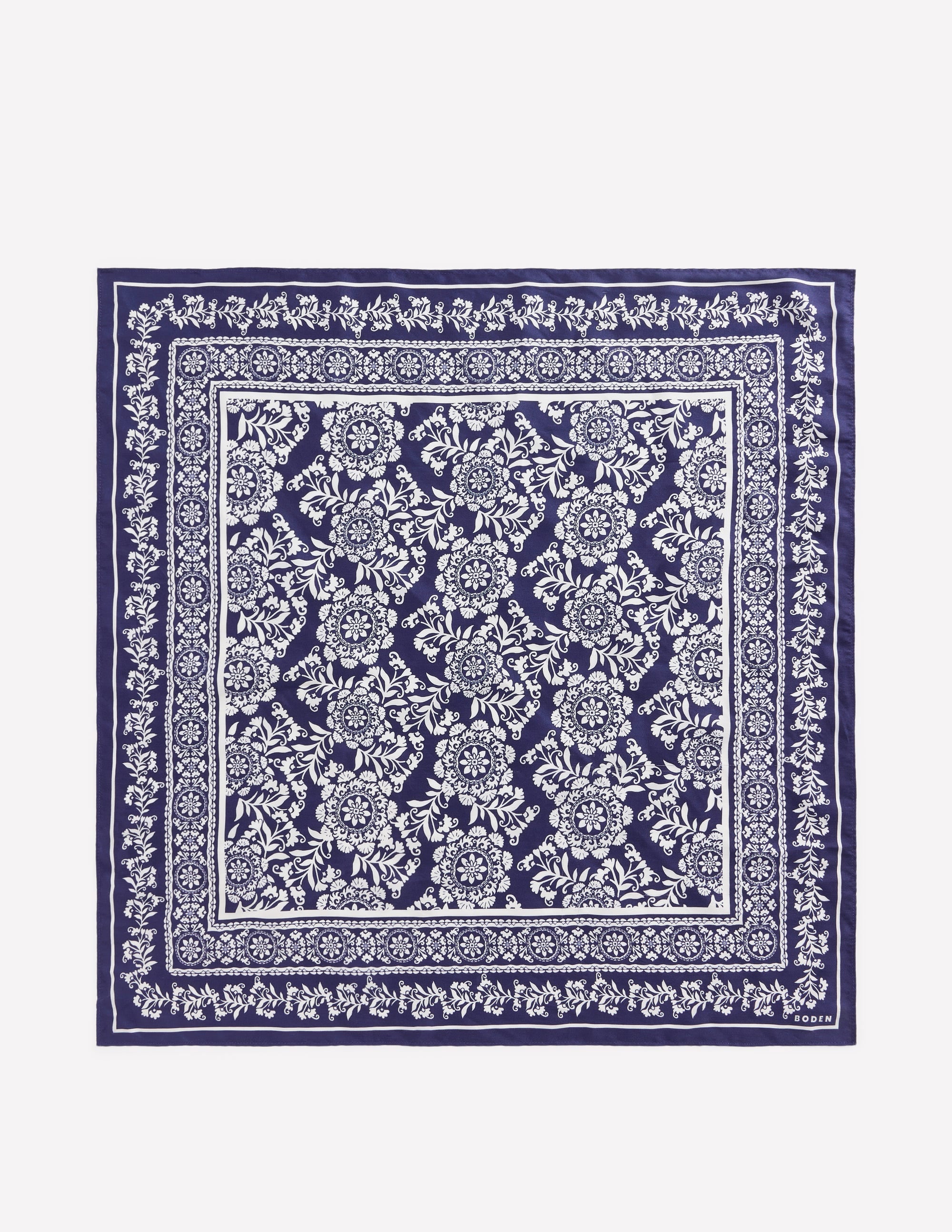 Elisabeth Quadratischer Seidenschal-Marineblau Dekorative Blüten - Image 3