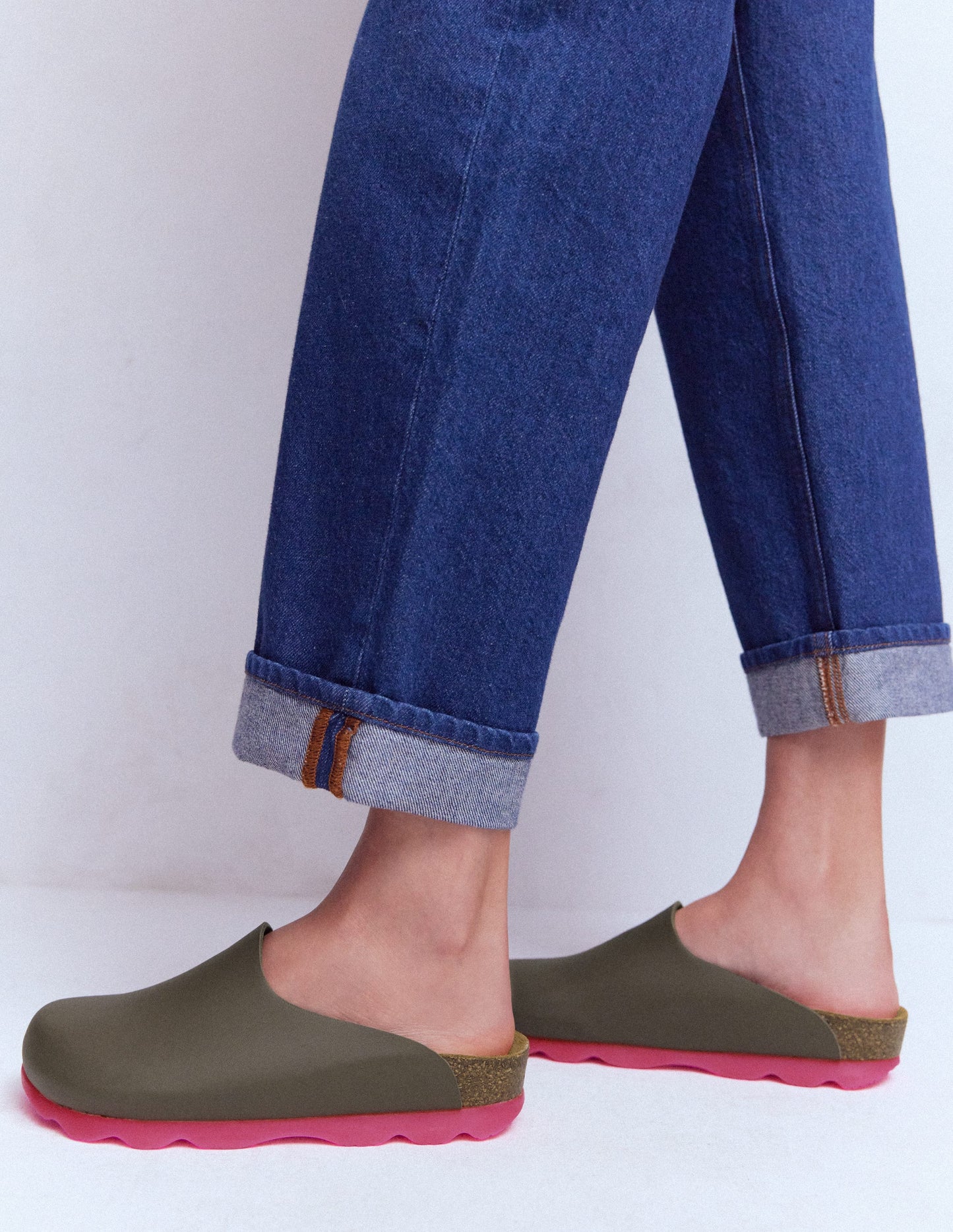 Lyla Clogs in Blockfarben-Khaki/Rosa