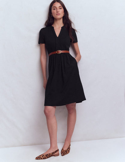 Naomi Kurzes Jerseykleid-Schwarz-1