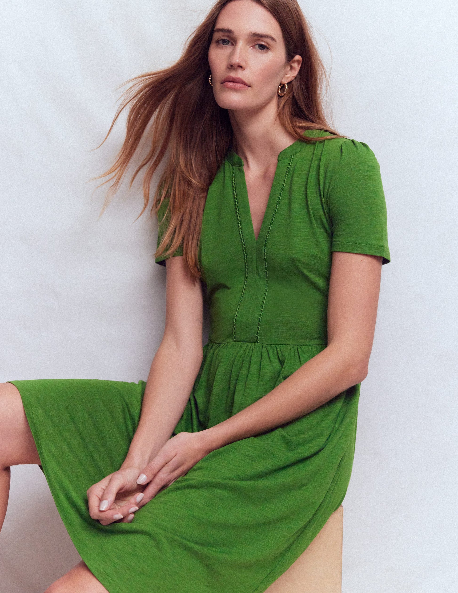 Naomi Kurzes Jerseykleid-Promenadengrün-1