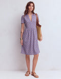 Robe Naomi à manches courtes-Chardon violet, motif Flower Lattice