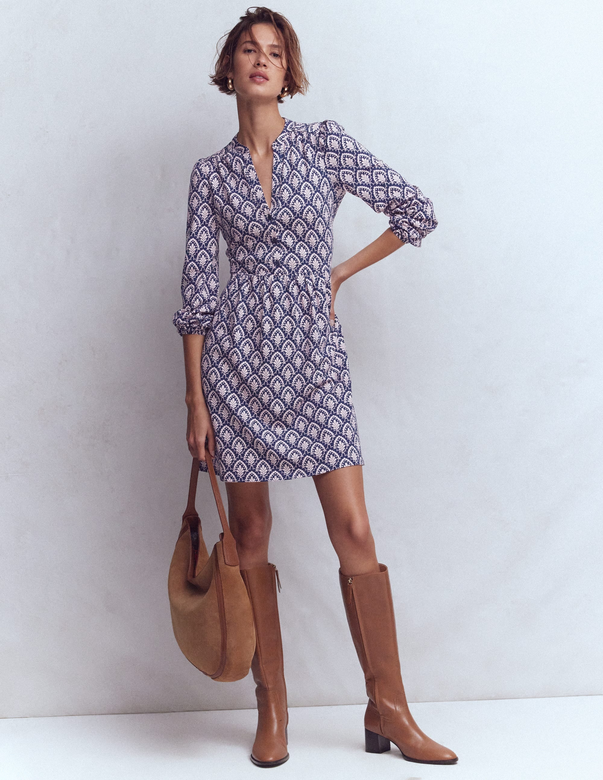 Amy Kurzes Jerseykleid-Marineblau, Blumenterrasse - Image 4