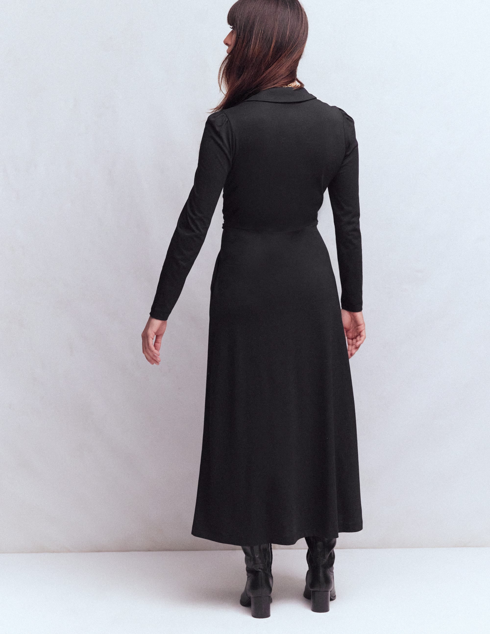 Carla Jersey-Wickelkleid-Schwarz - Image 3