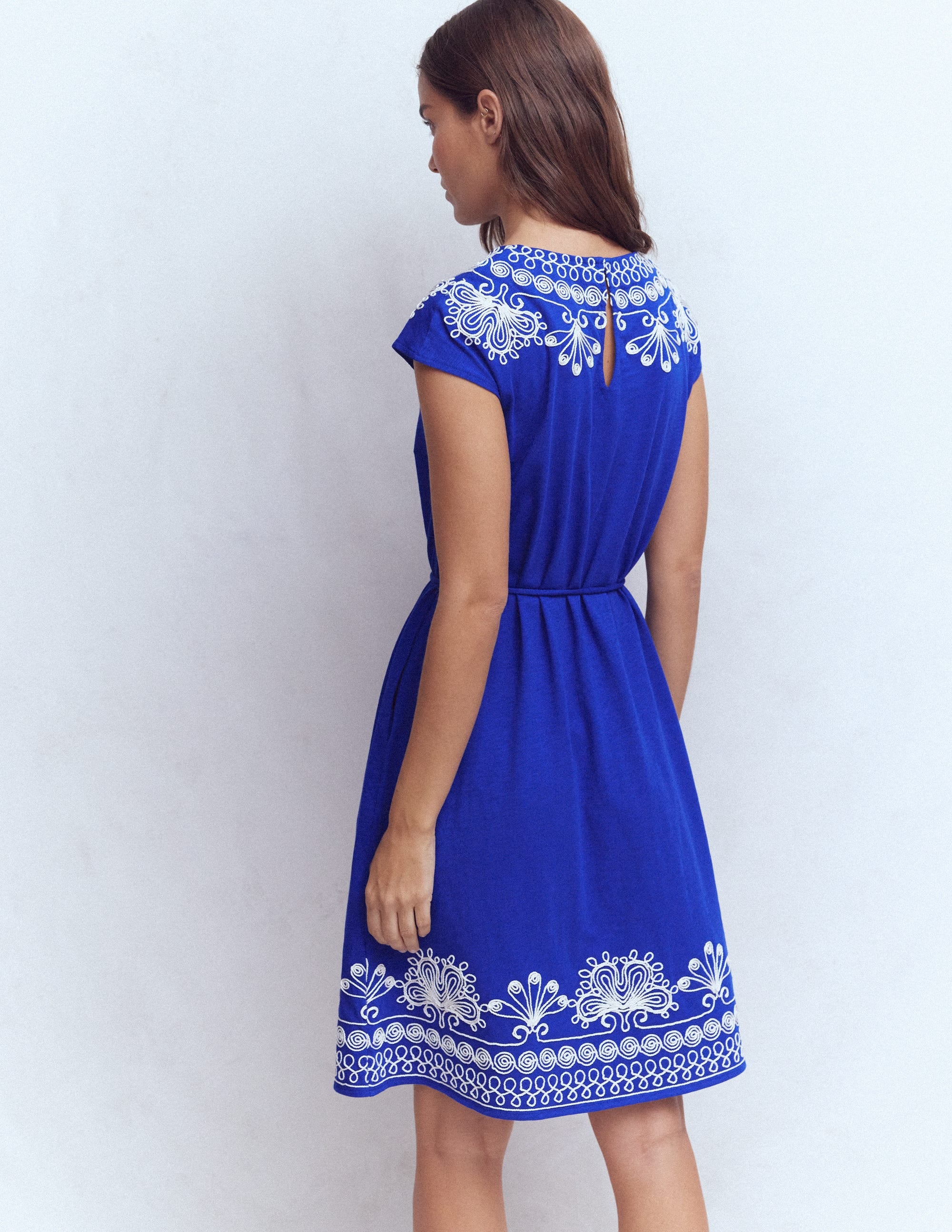 Kurzes Jerseykleid mit Stickerei-Leuchtendes Blau - Image 3