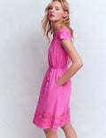 Robe courte brodée en jersey-Passiflore