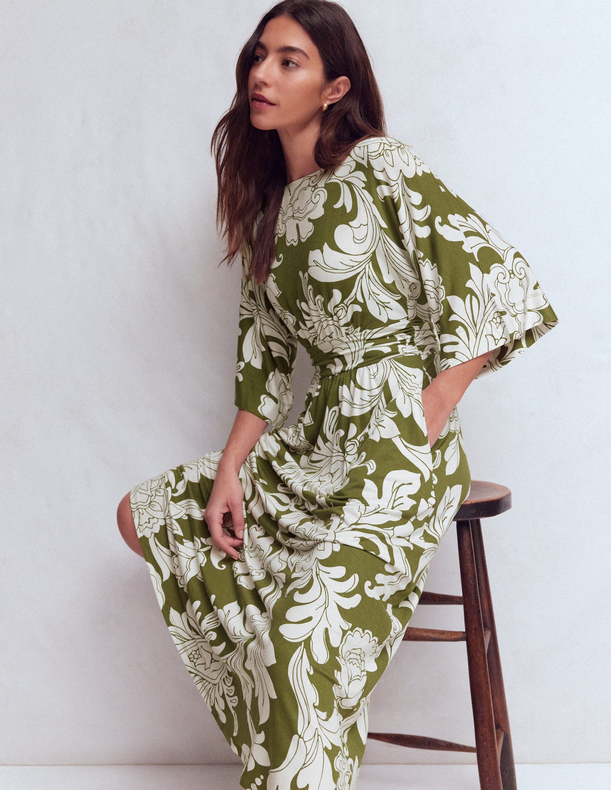 Robe kimono Imelda en jersey-Olive, motif Botanical Flourish Mono-1