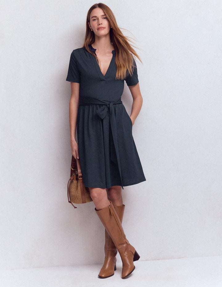 Daisy Ausgestelltes Jerseykleid-Marineblau