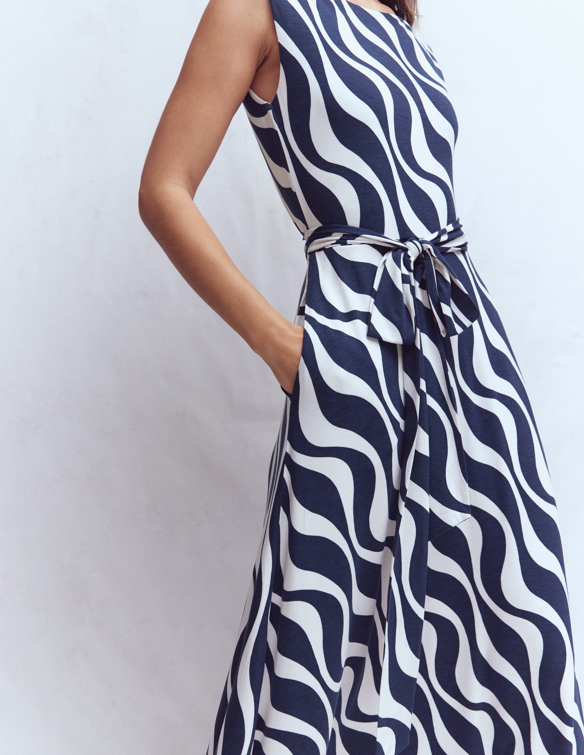 Tamsin Jersey-Midikleid-Französisches Marineblau, Rhythmische Welle-3