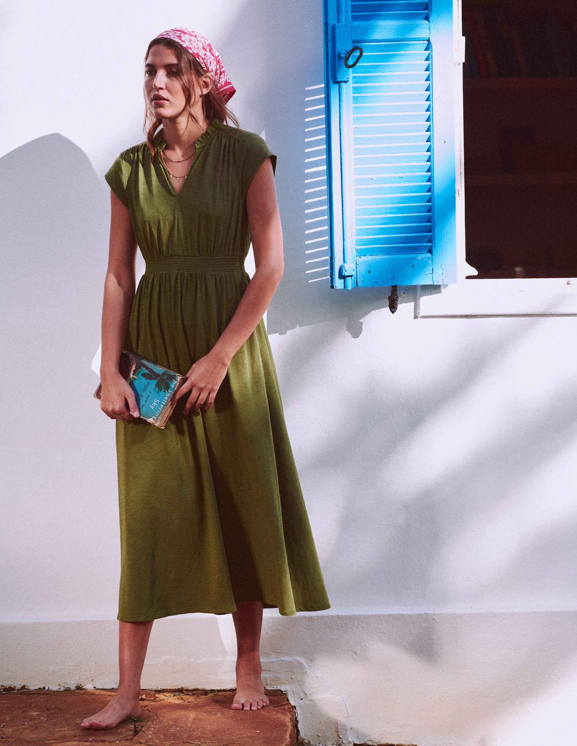 Alba Gesmoktes Jersey-Midikleid-Olive-1