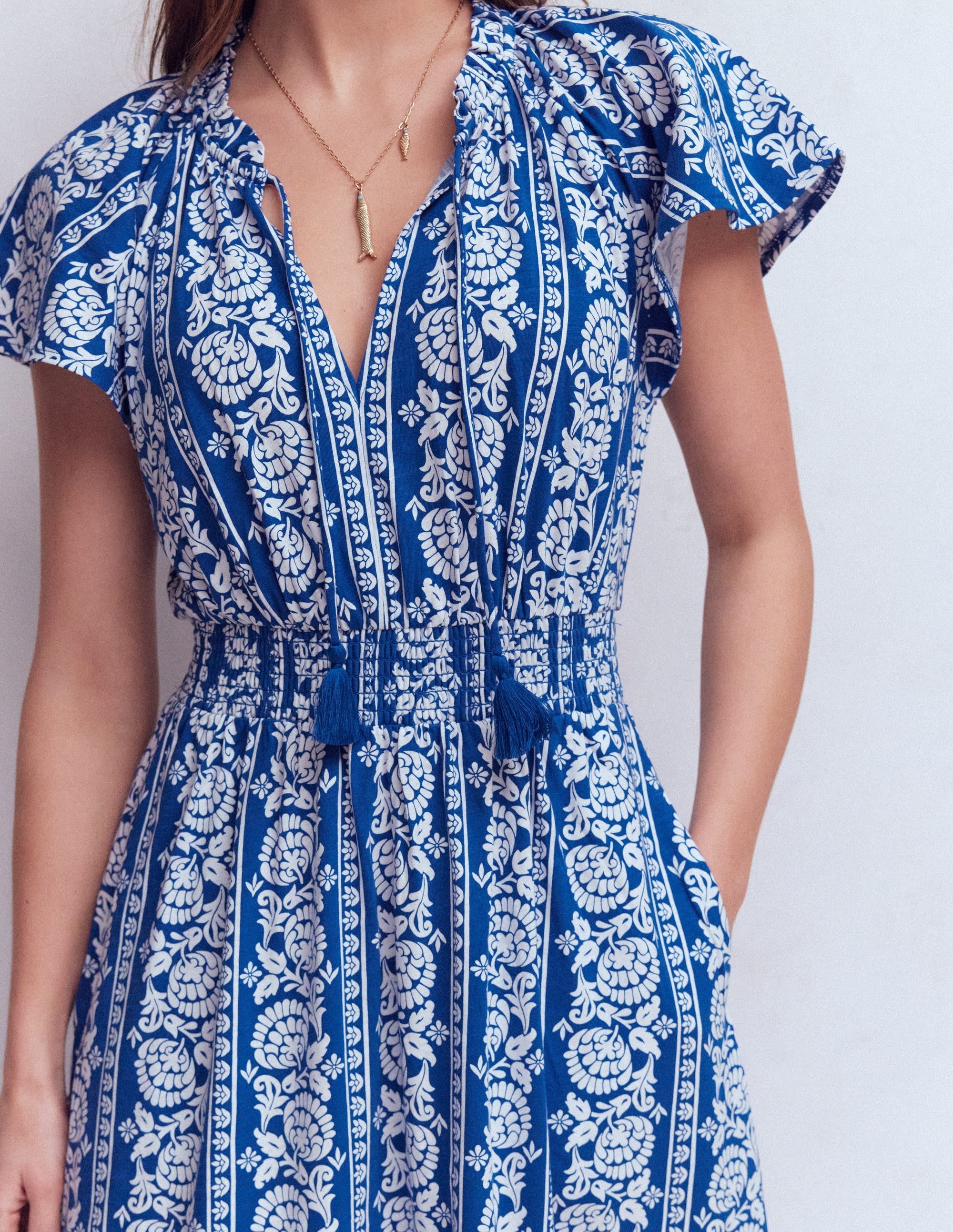 Tala Gestuftes Jersey-Maxikleid-Leuchtendes Blau, Blumenornament - Image 3