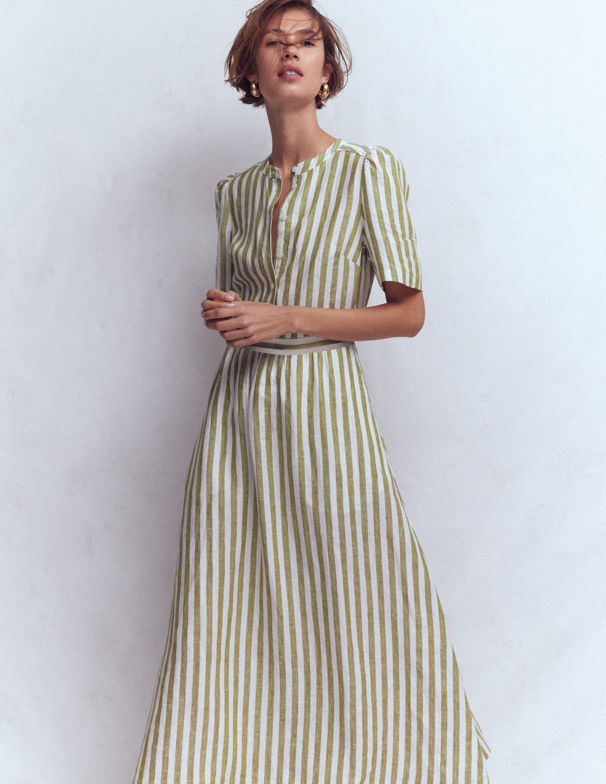 Ivy Leinen-Midikleid mit Knopfleiste-Olivgrün, Naturweiß Streifen - Image 4