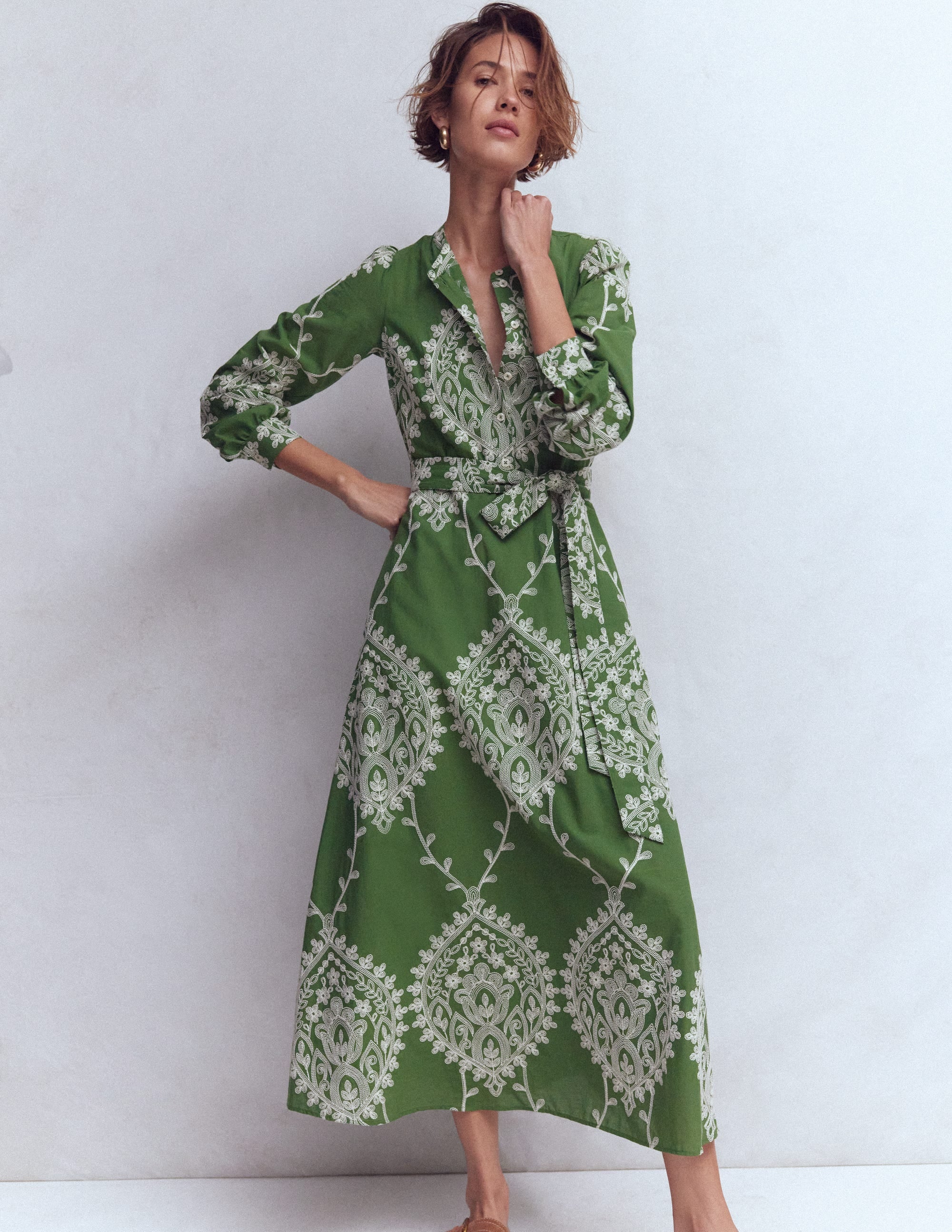 Ava Baumwoll-Midikleid-Grün Lochstickerei - Image 1