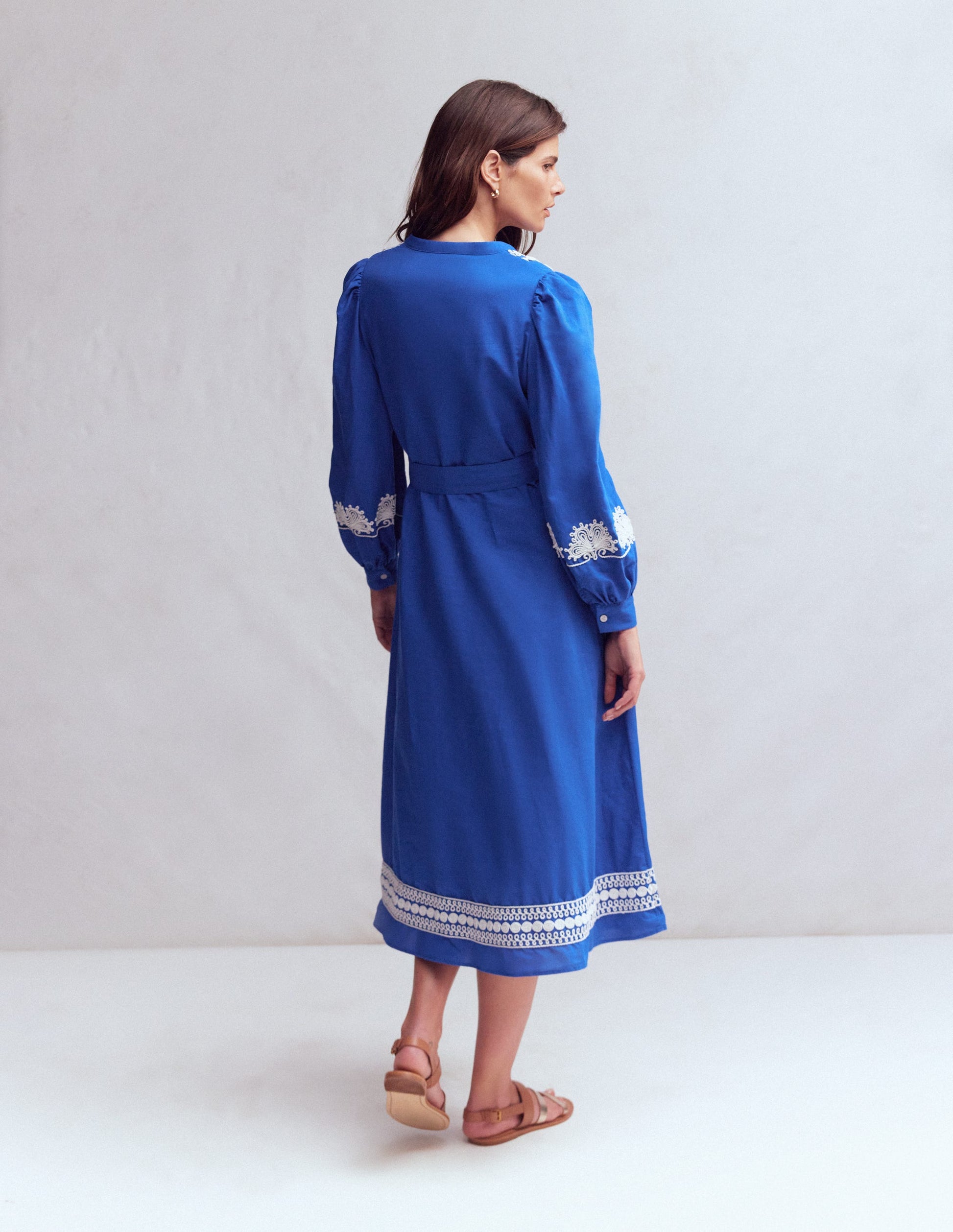 Robe midi Ava en lin mélangé-Broderie bleue-3