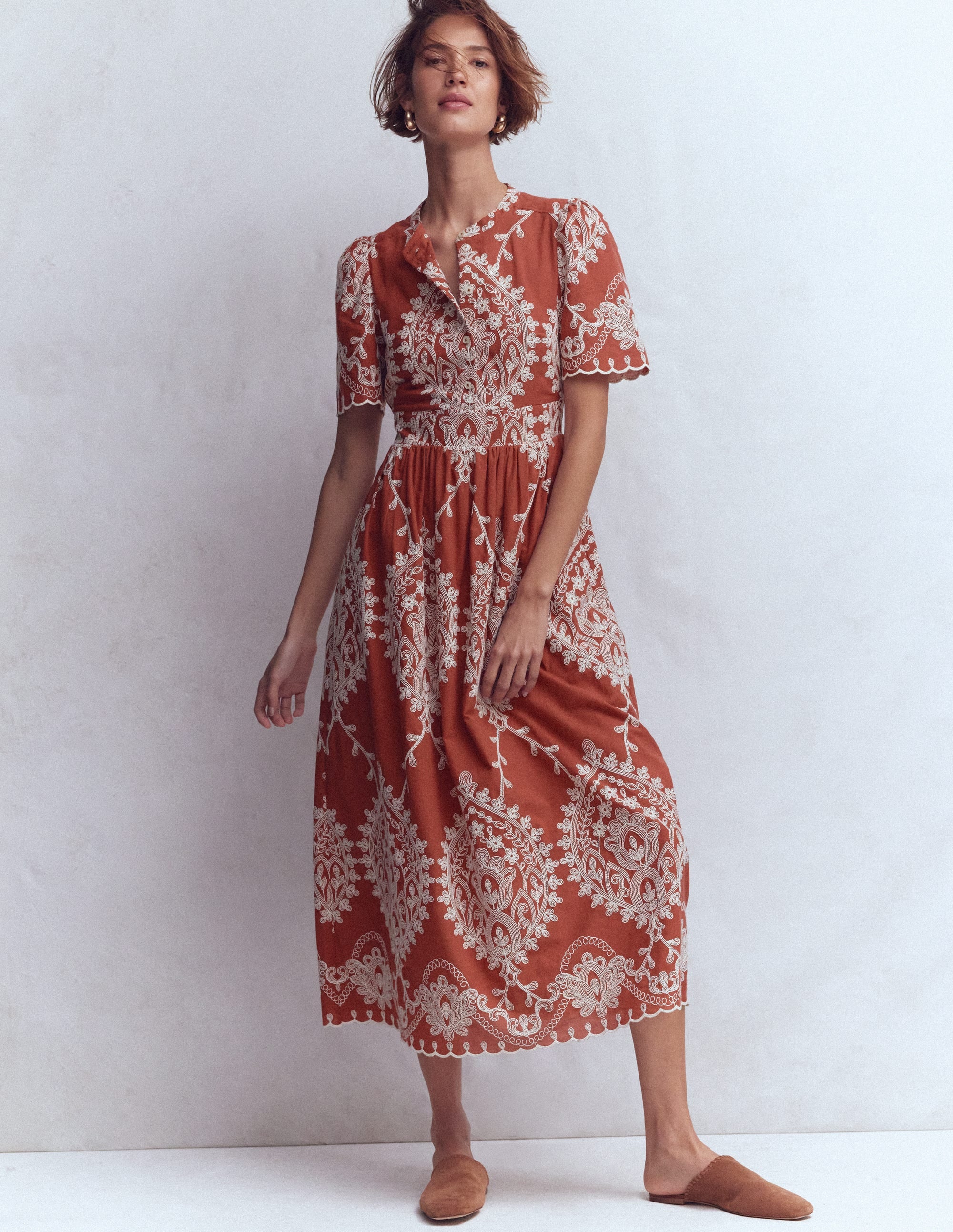 Ivy Baumwoll-Midikleid mit Knopfleiste-Rostrot Stickerei - Image 4